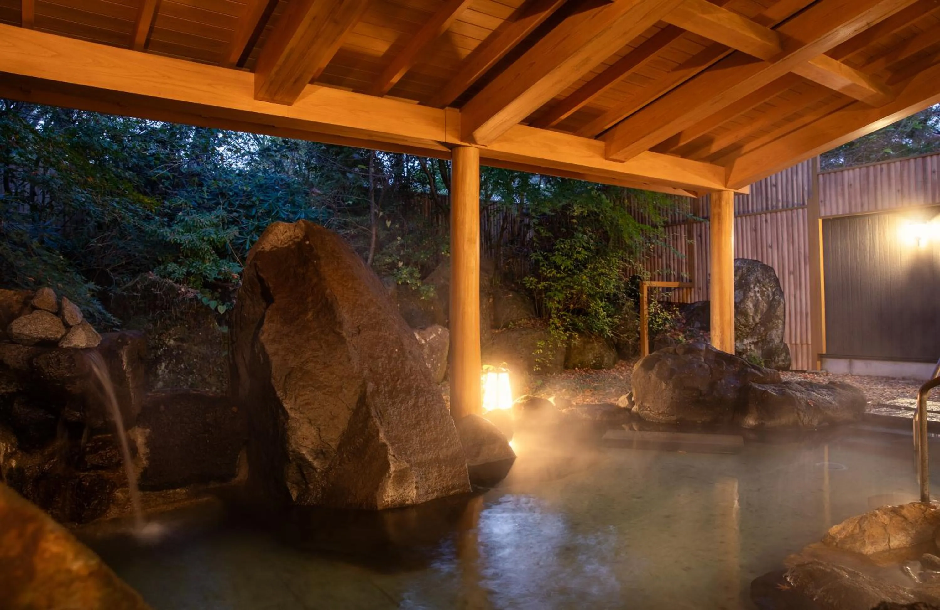 Open Air Bath in Motosu Phoenix Hotel
