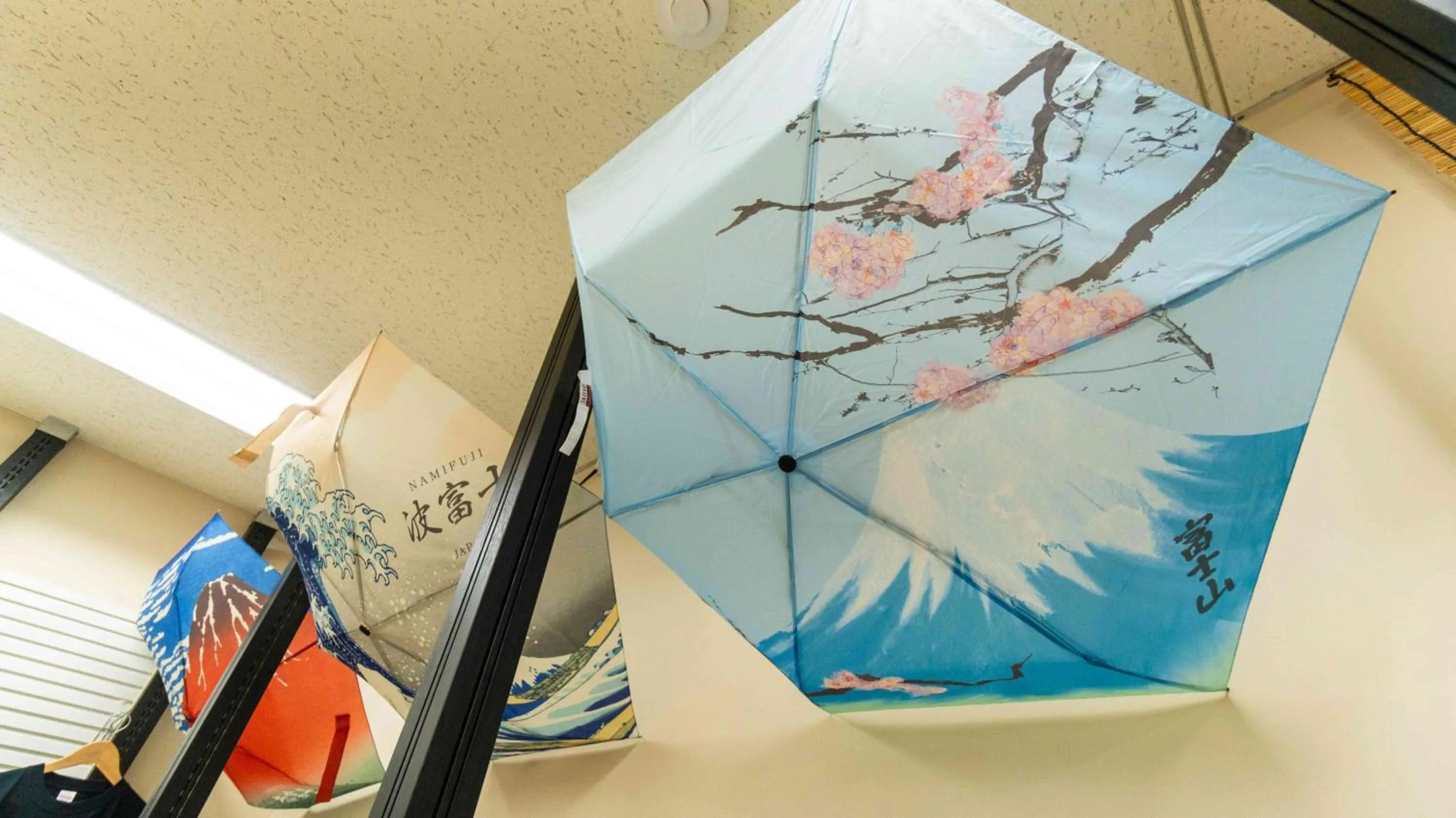 On-site shops in Motosu Phoenix Hotel