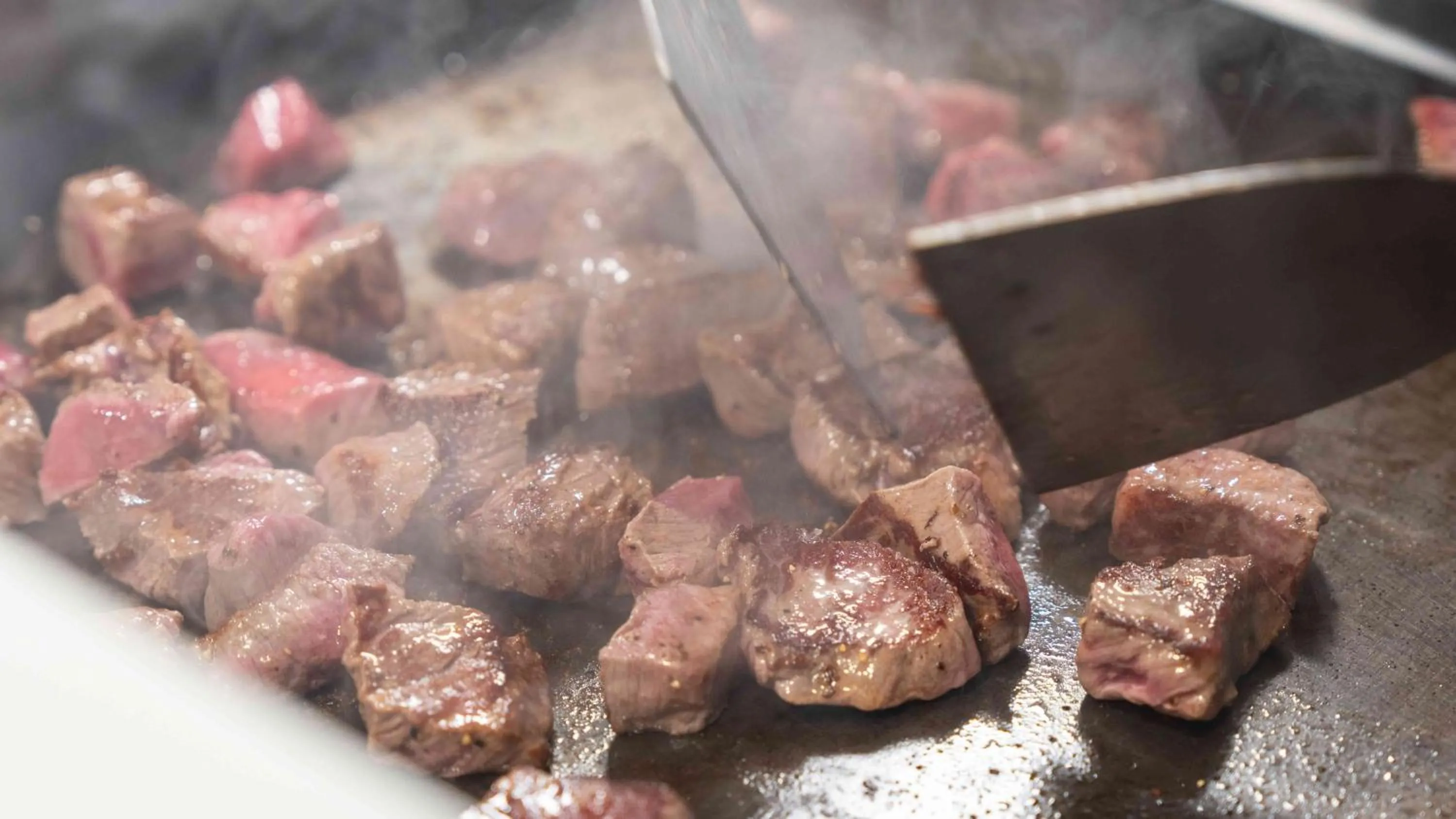 Food and drinks in Motosu Phoenix Hotel