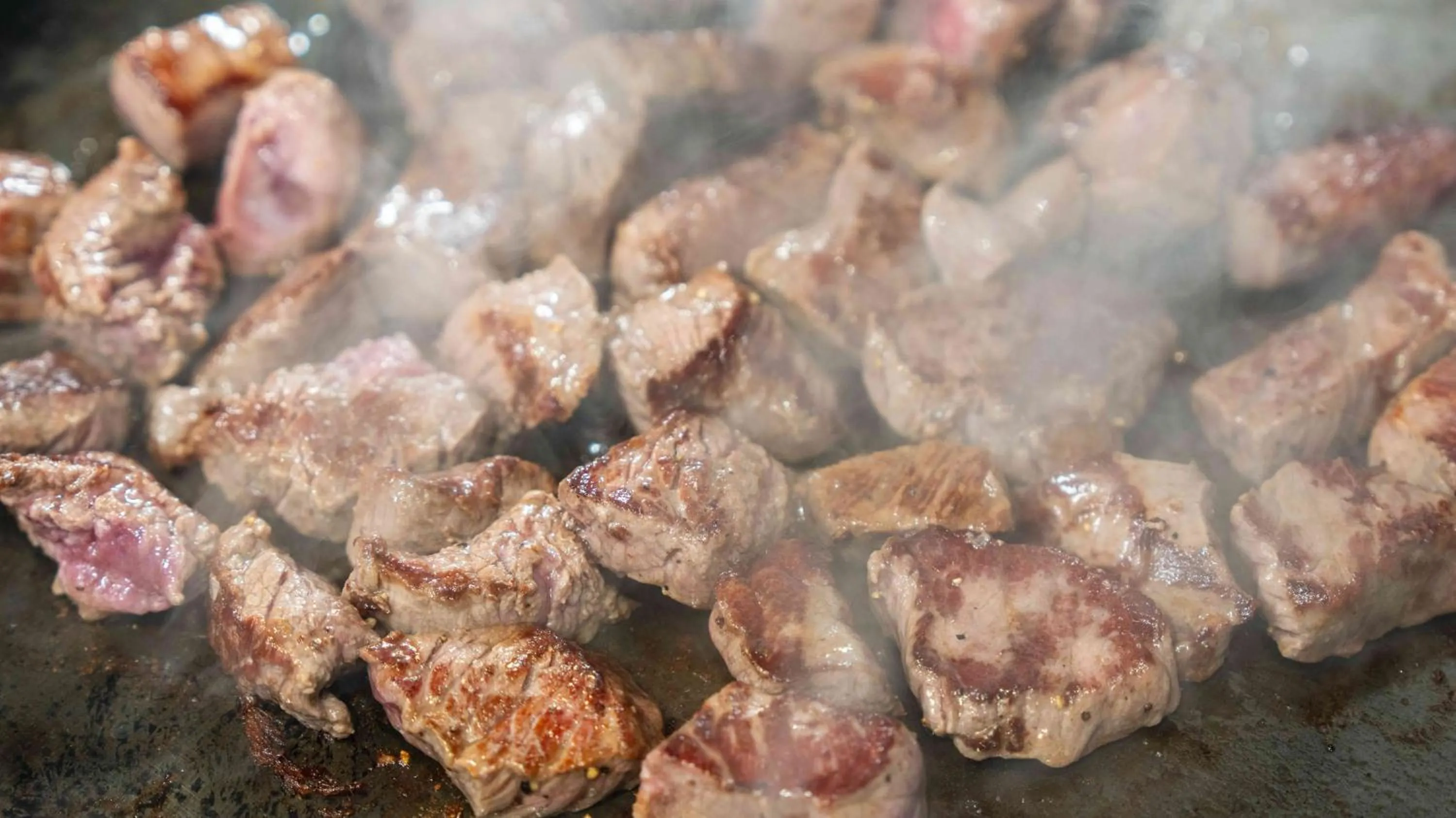 Food and drinks in Motosu Phoenix Hotel