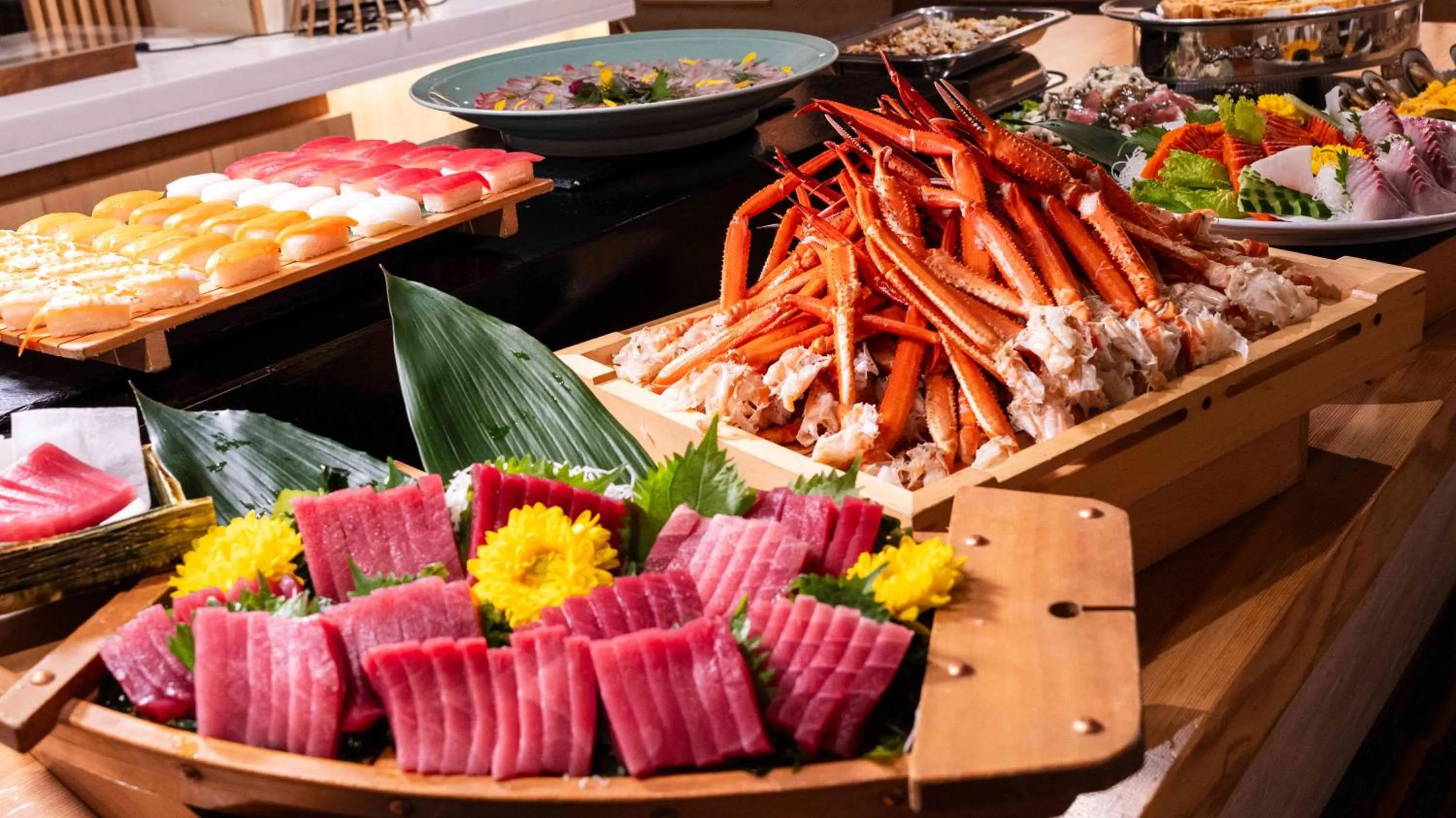 Food and drinks in Motosu Phoenix Hotel