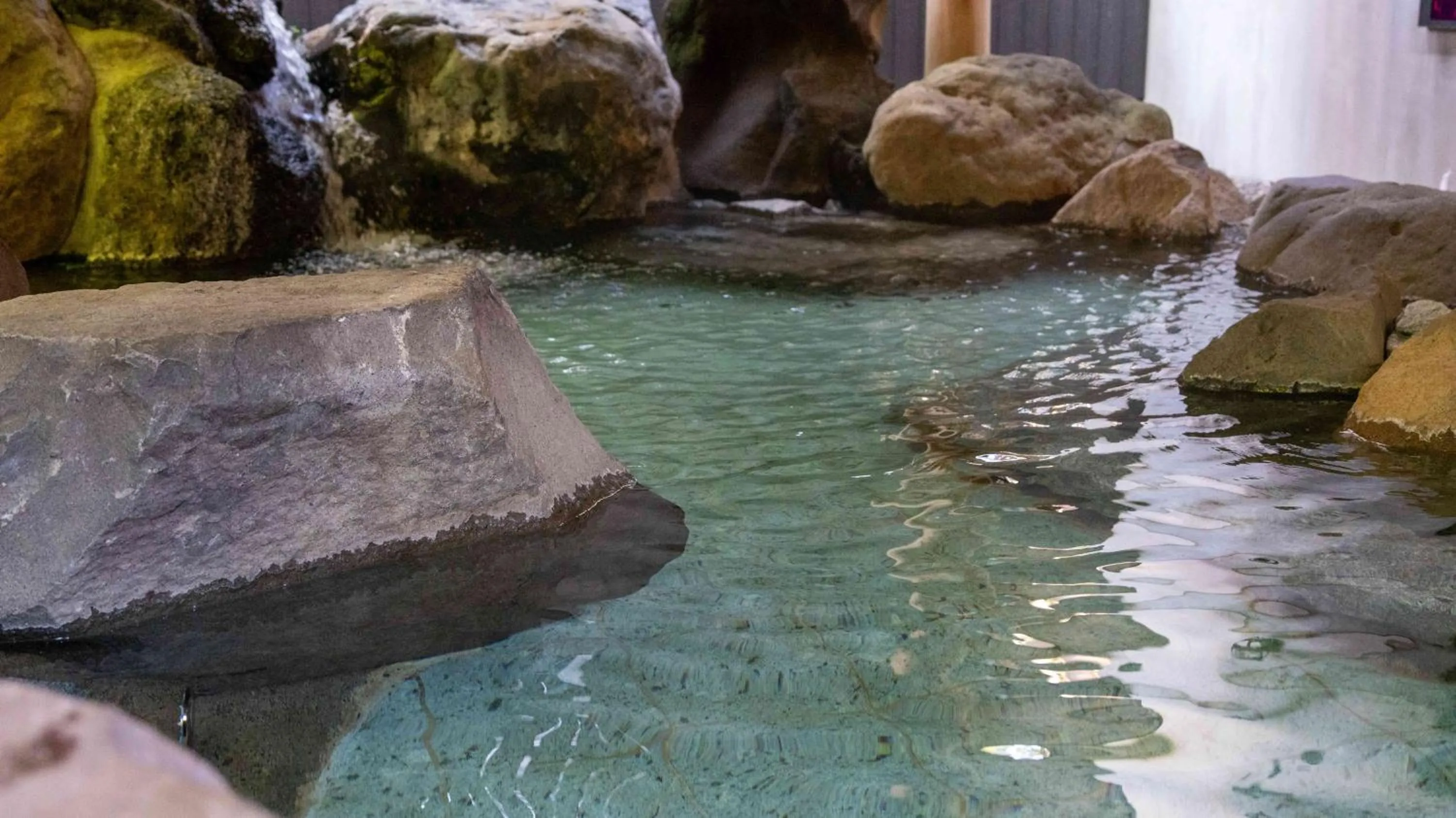 Hot Spring Bath in Motosu Phoenix Hotel