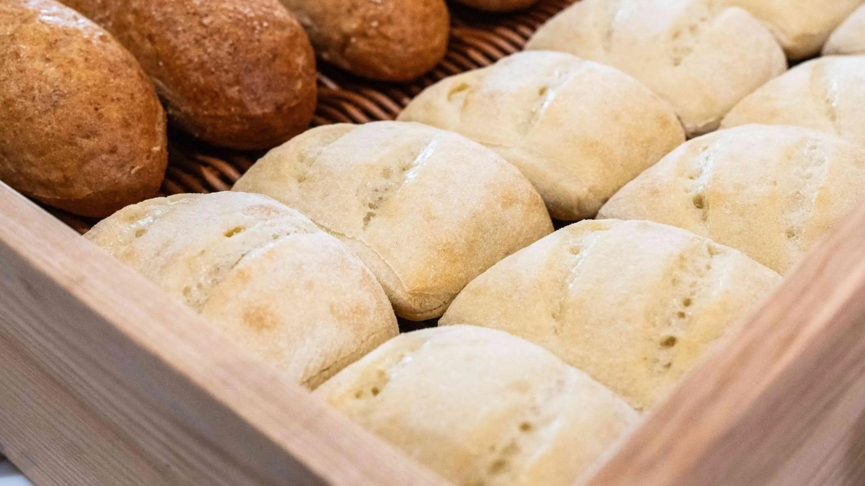 Food and drinks in Motosu Phoenix Hotel