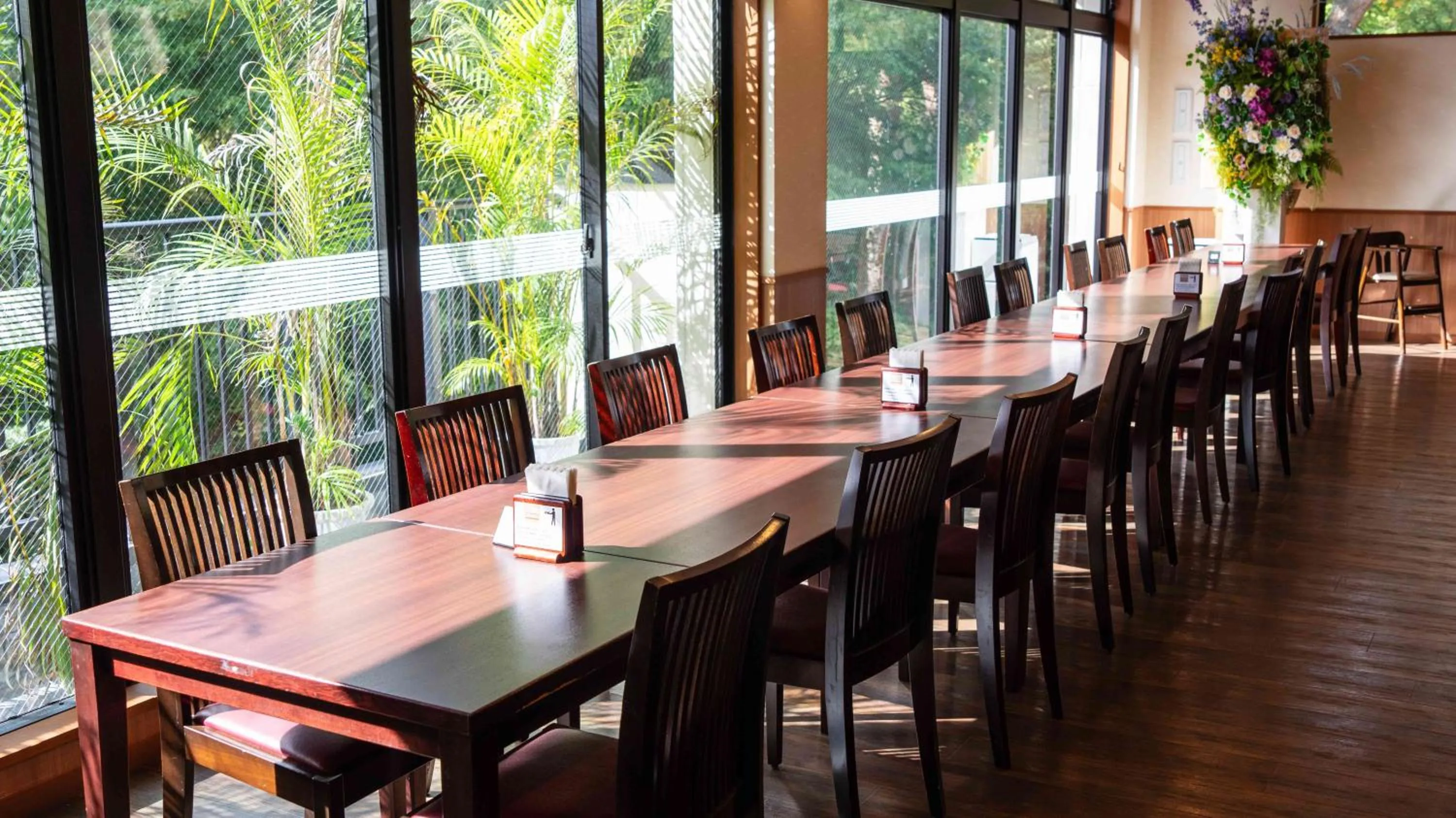 Restaurant/places to eat in Motosu Phoenix Hotel