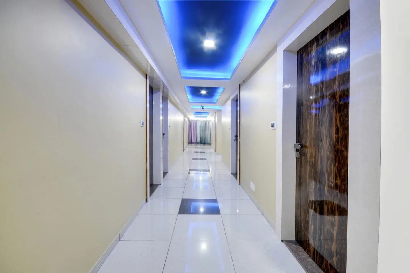 Area and facilities in Hotel Hillton