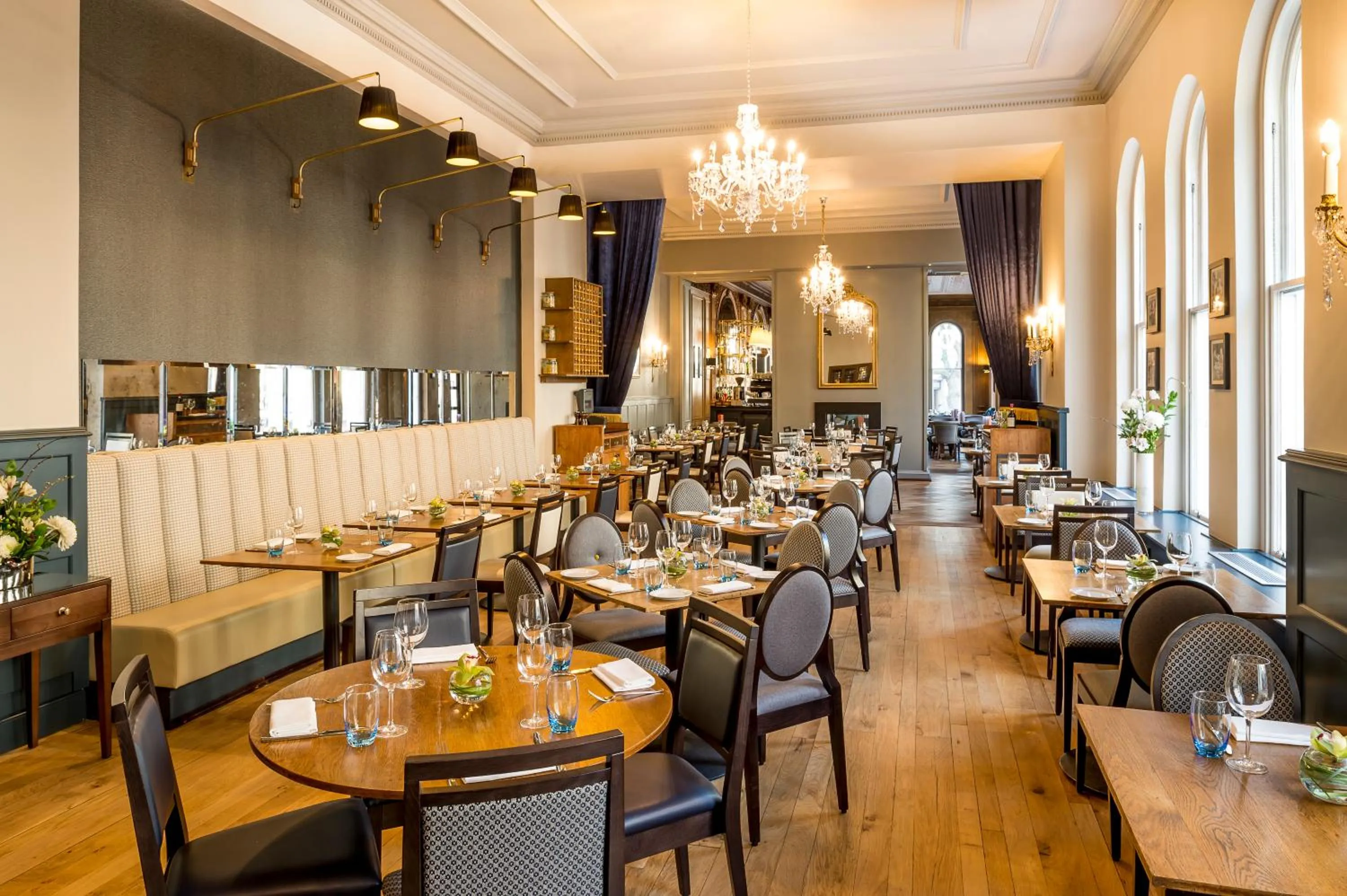 Restaurant/places to eat in The Bailey's Hotel London Kensington