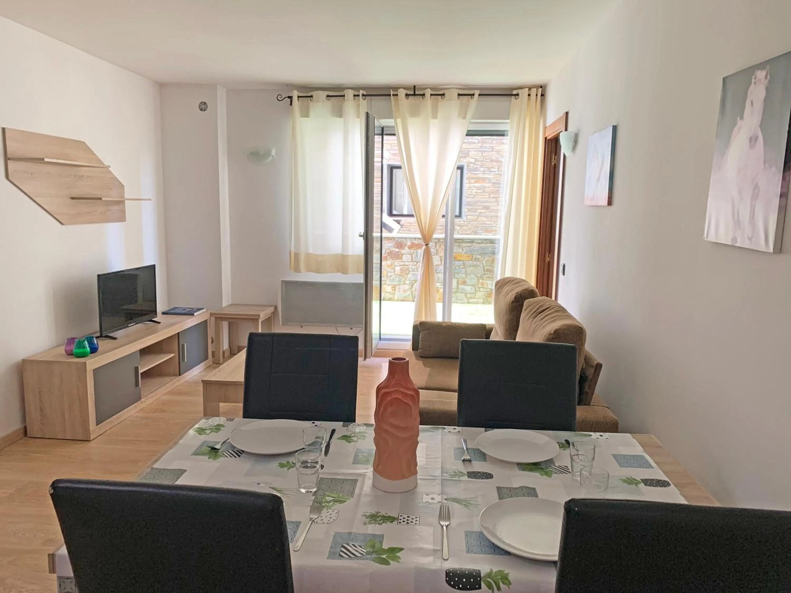 TV and multimedia in Apartamentos Araco 3000