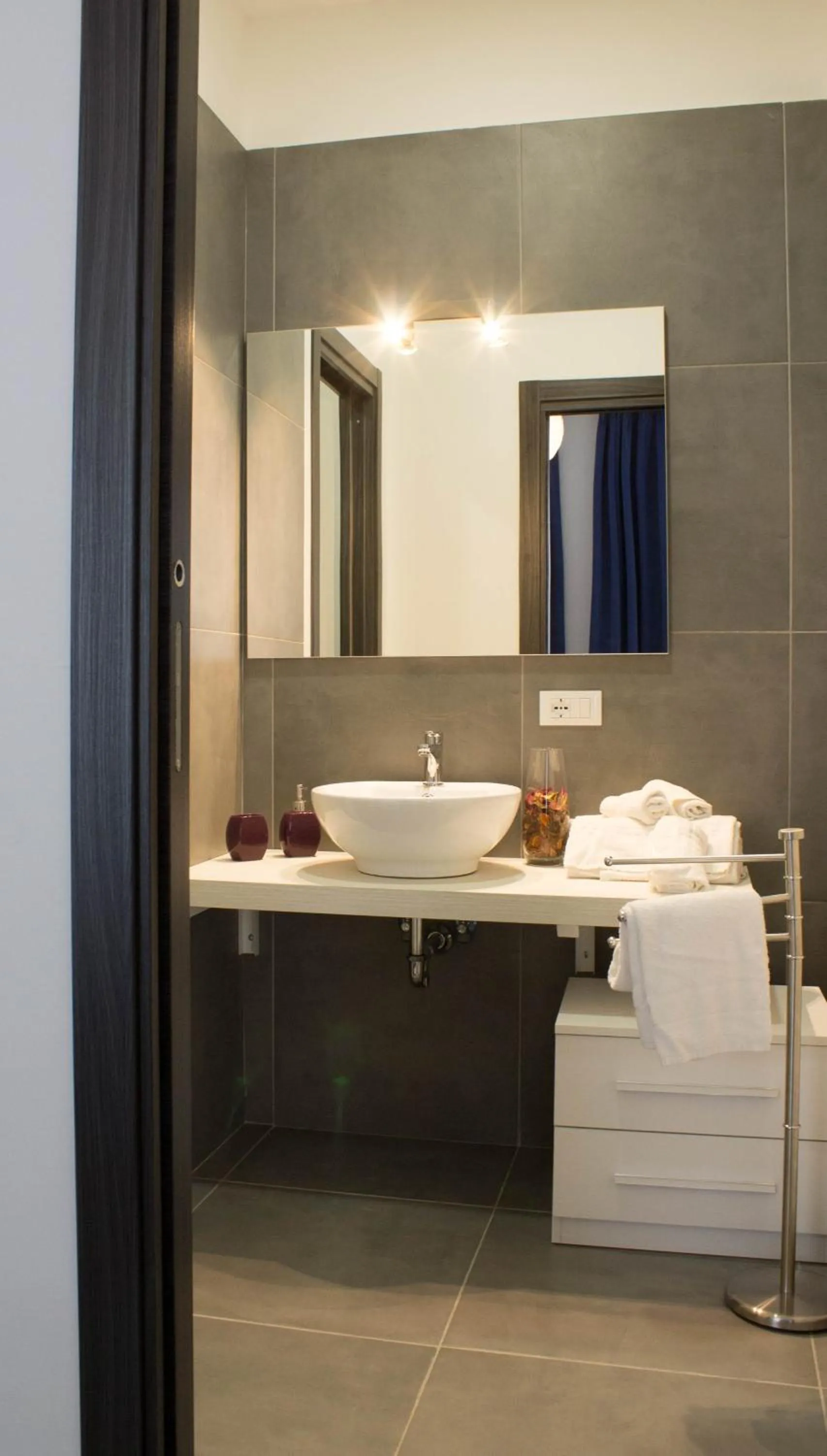 Bathroom, Bed in Residence Palazzo dei Delfini by RECEPTIO