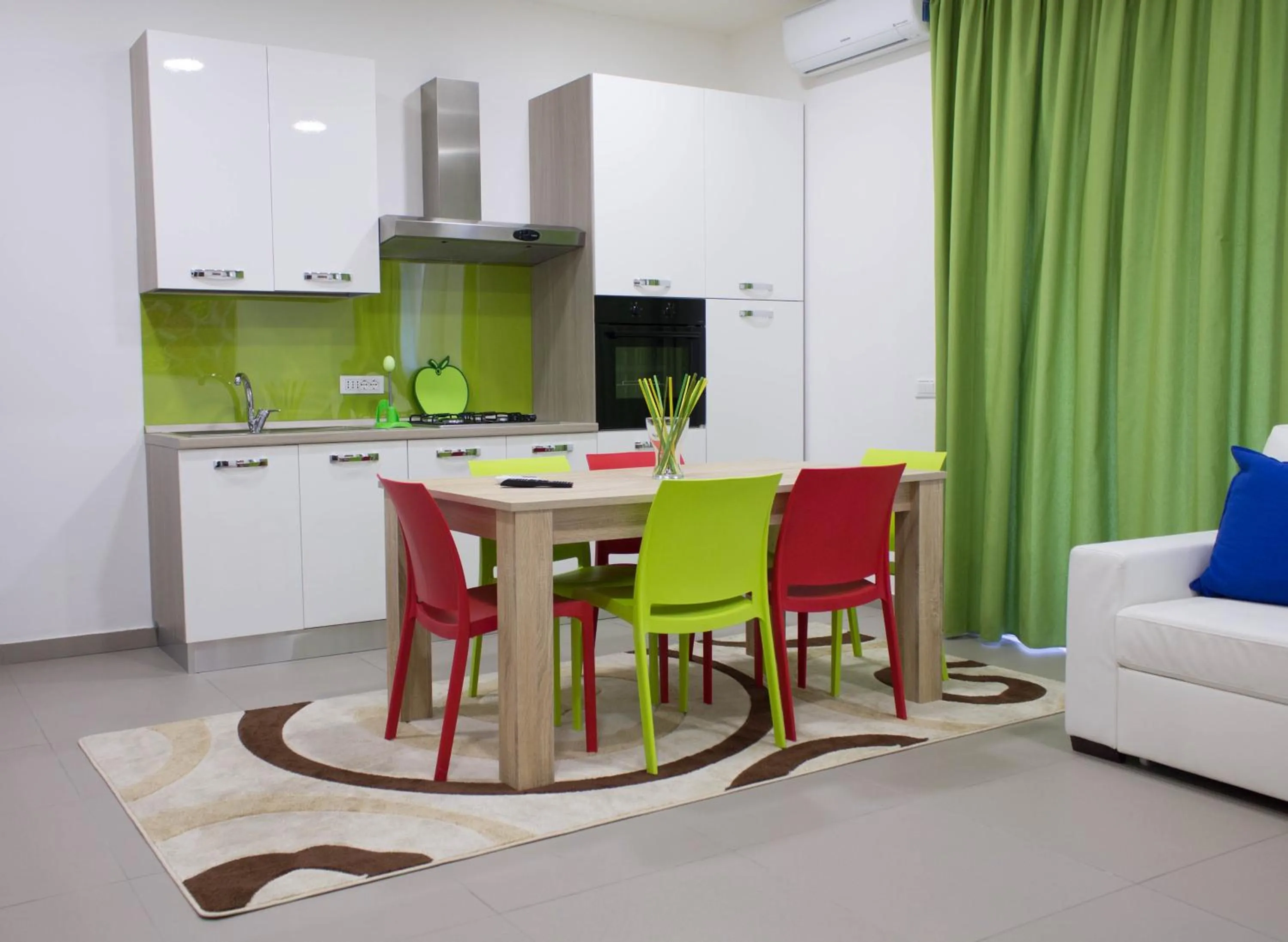 Kitchen or kitchenette in Residence Palazzo dei Delfini by RECEPTIO