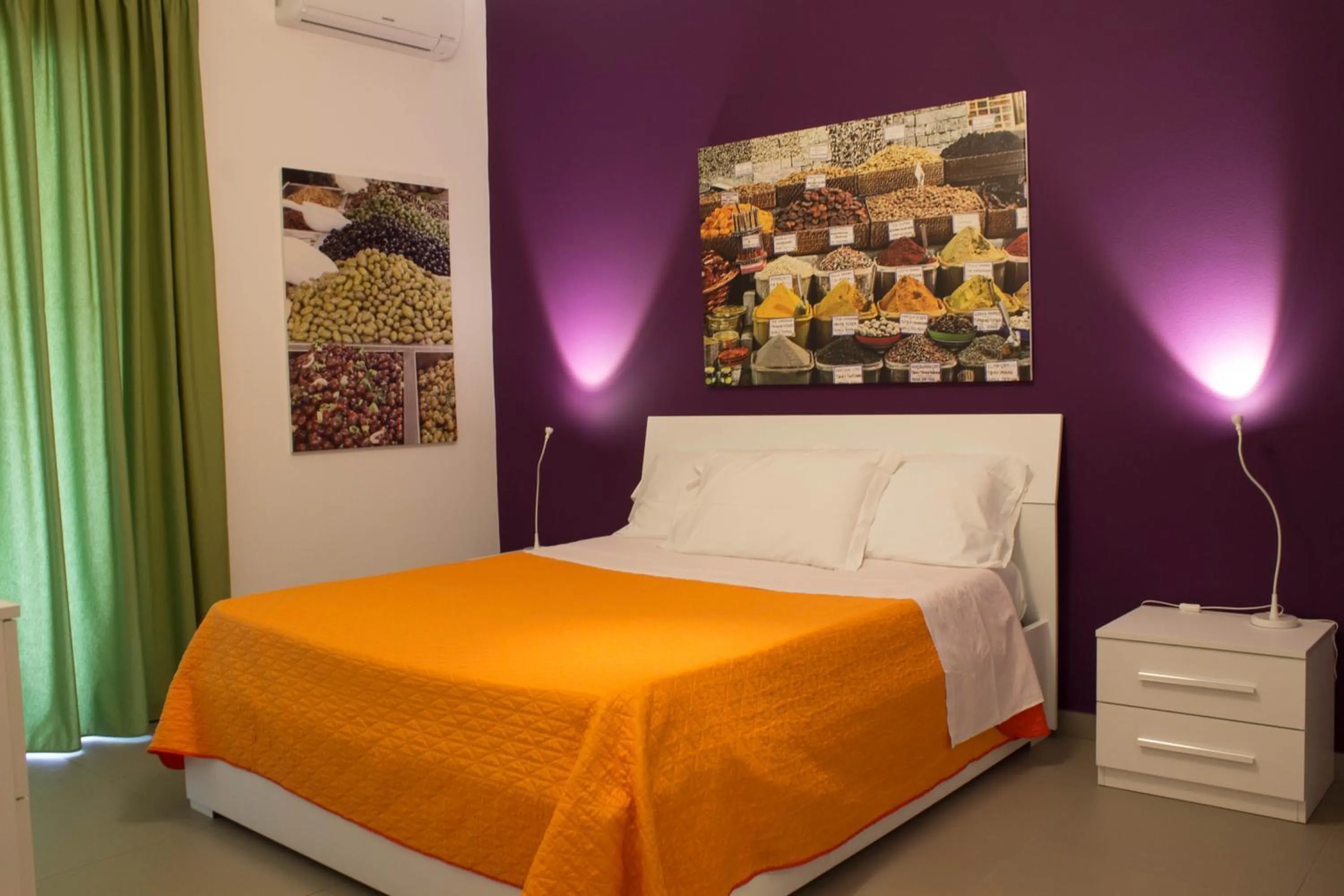 Bed in Residence Palazzo dei Delfini by RECEPTIO