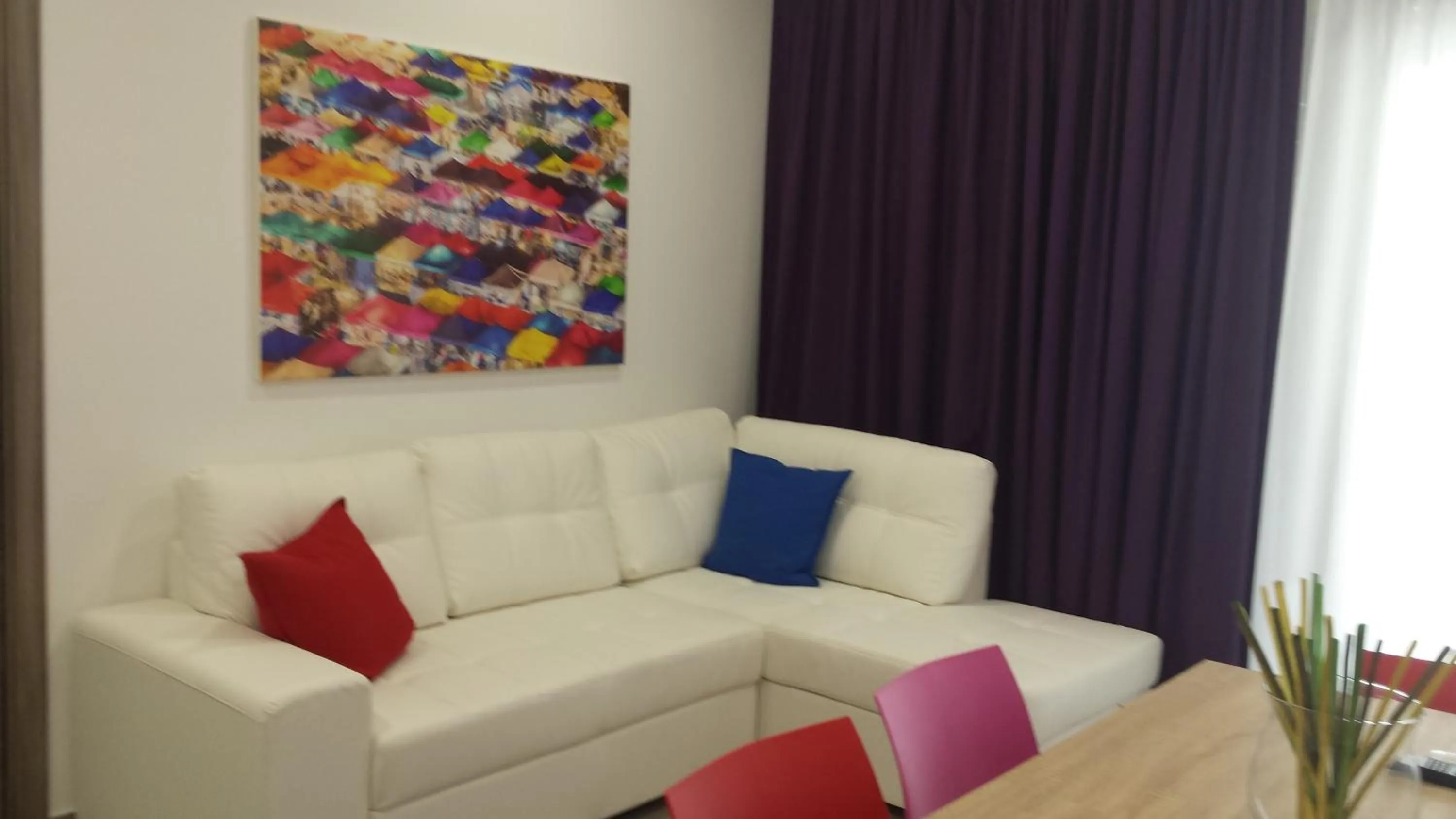 Living room in Residence Palazzo dei Delfini by RECEPTIO