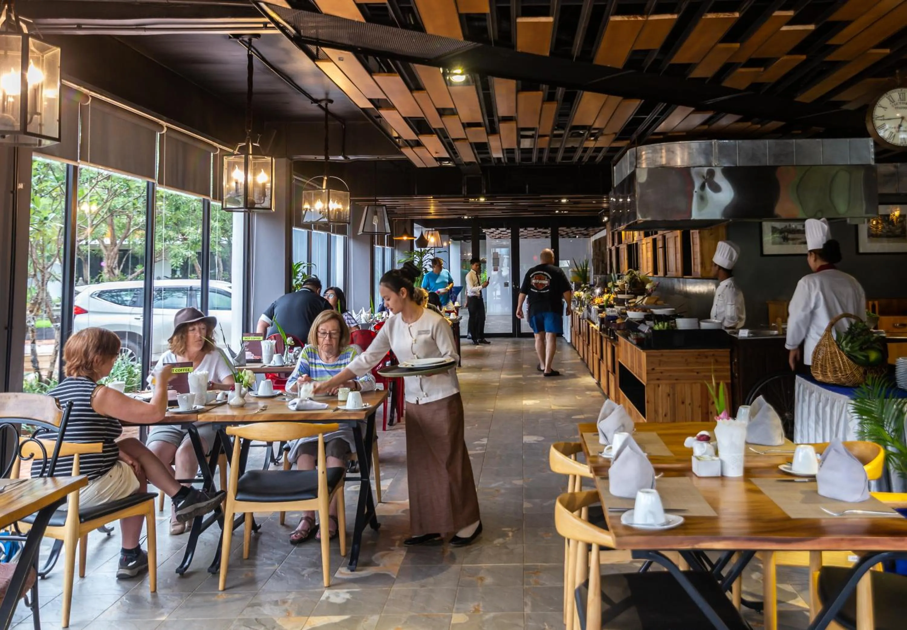 Restaurant/places to eat in Damrei Residence & Spa