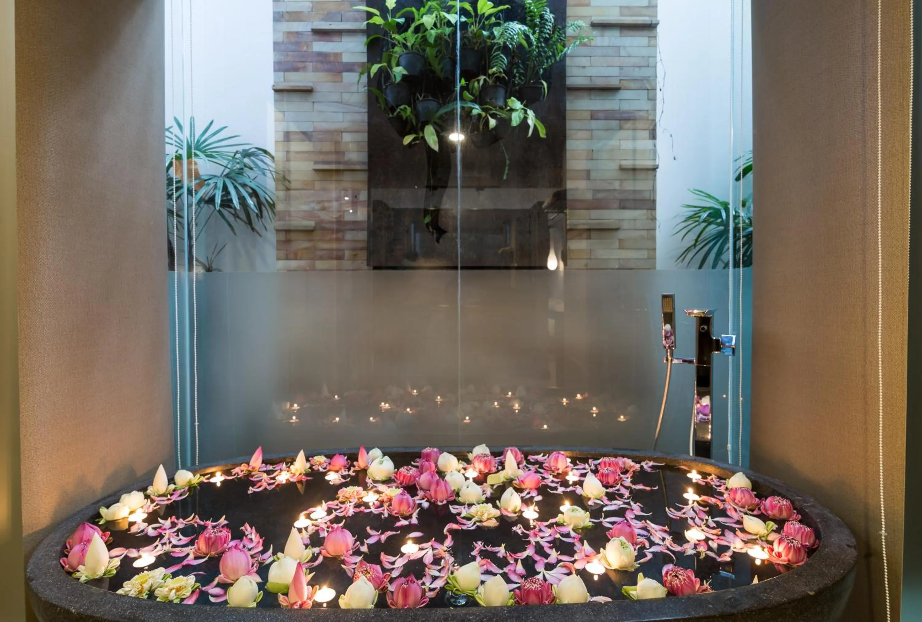 Bathroom in Damrei Residence & Spa