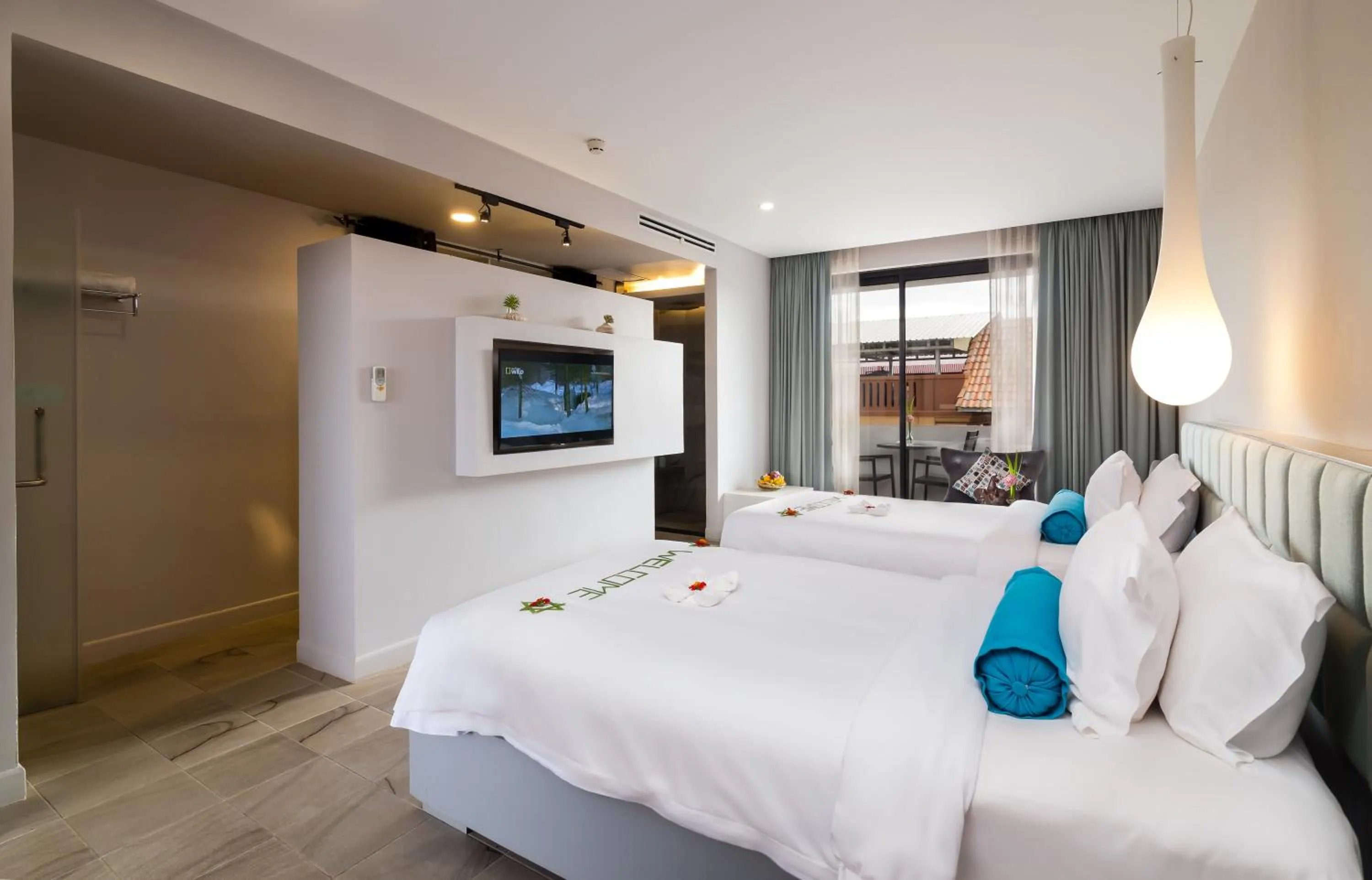 Photo of the whole room, Bed in Damrei Residence & Spa