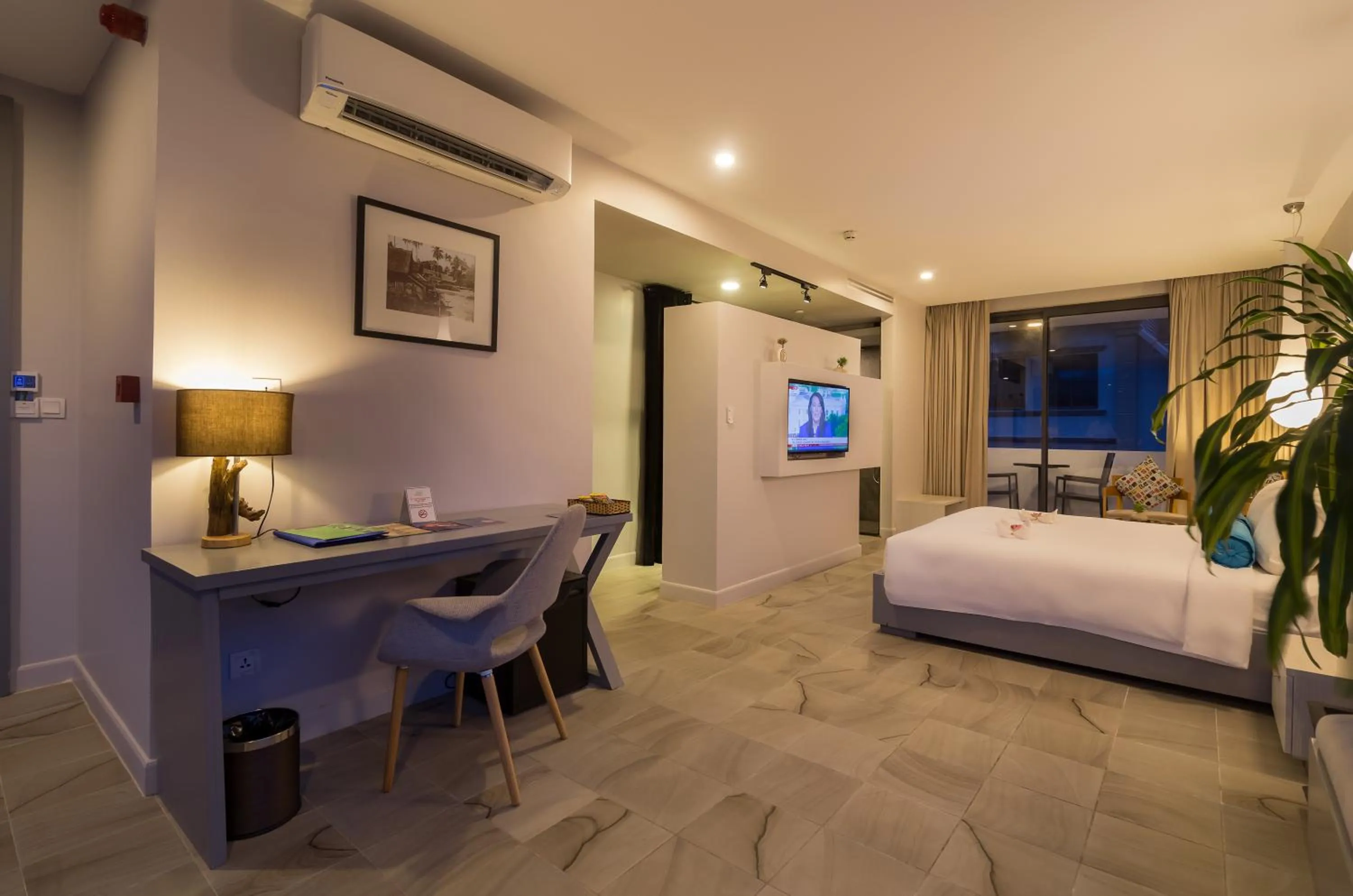 Photo of the whole room, Bed in Damrei Residence & Spa