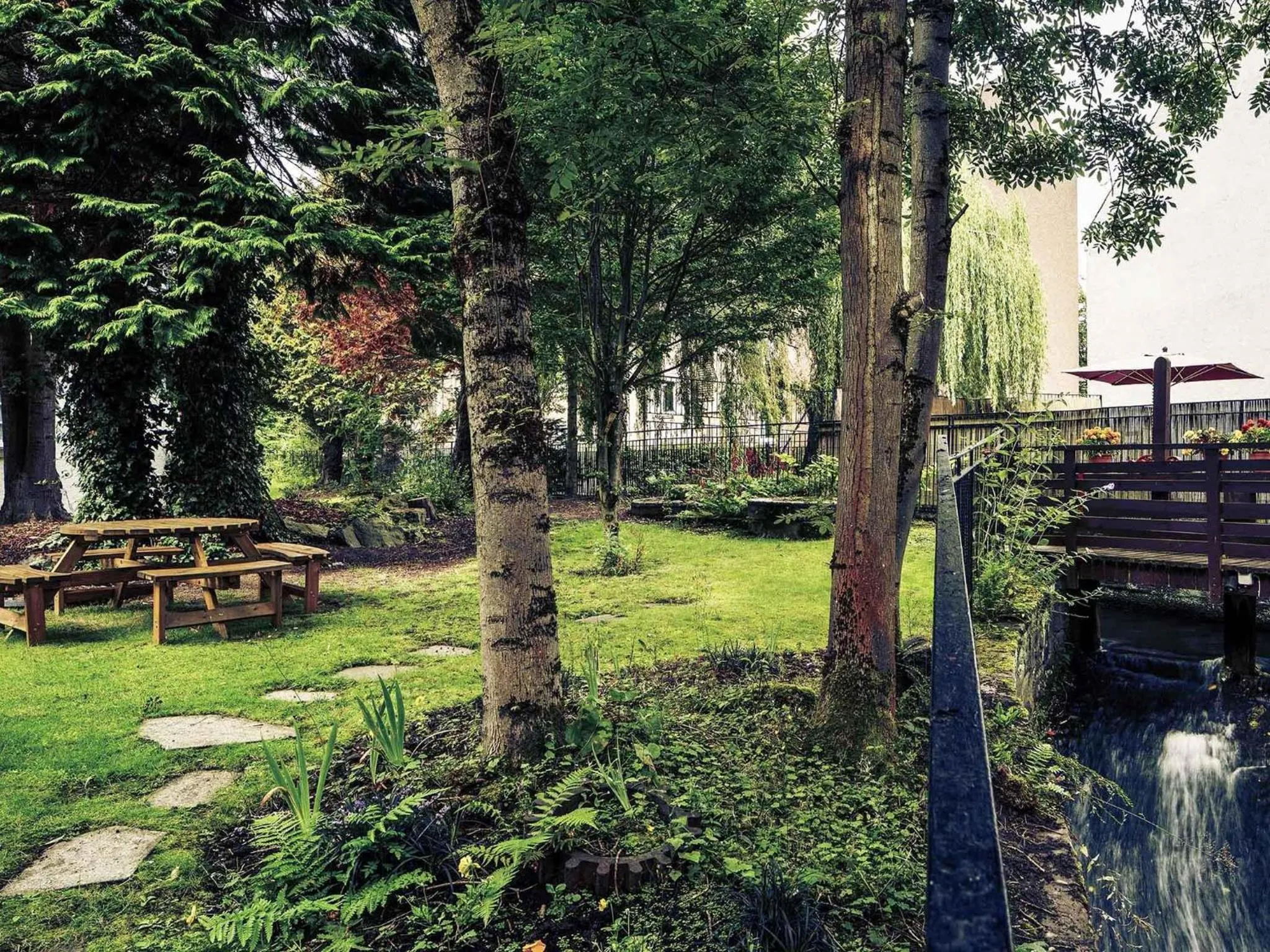 Property building in Mercure Perth Hotel