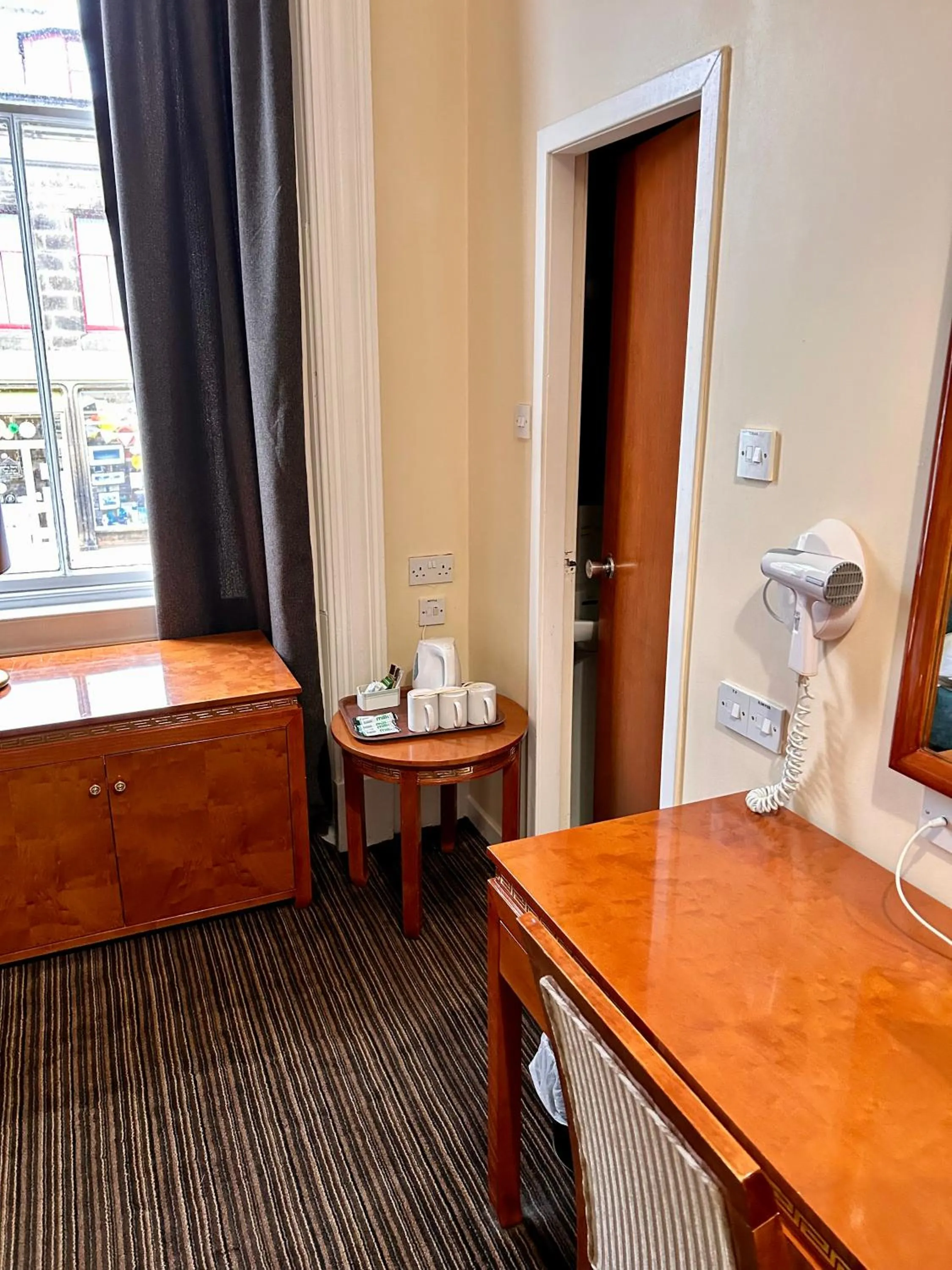 Coffee/tea facilities in Royal Thurso Hotel