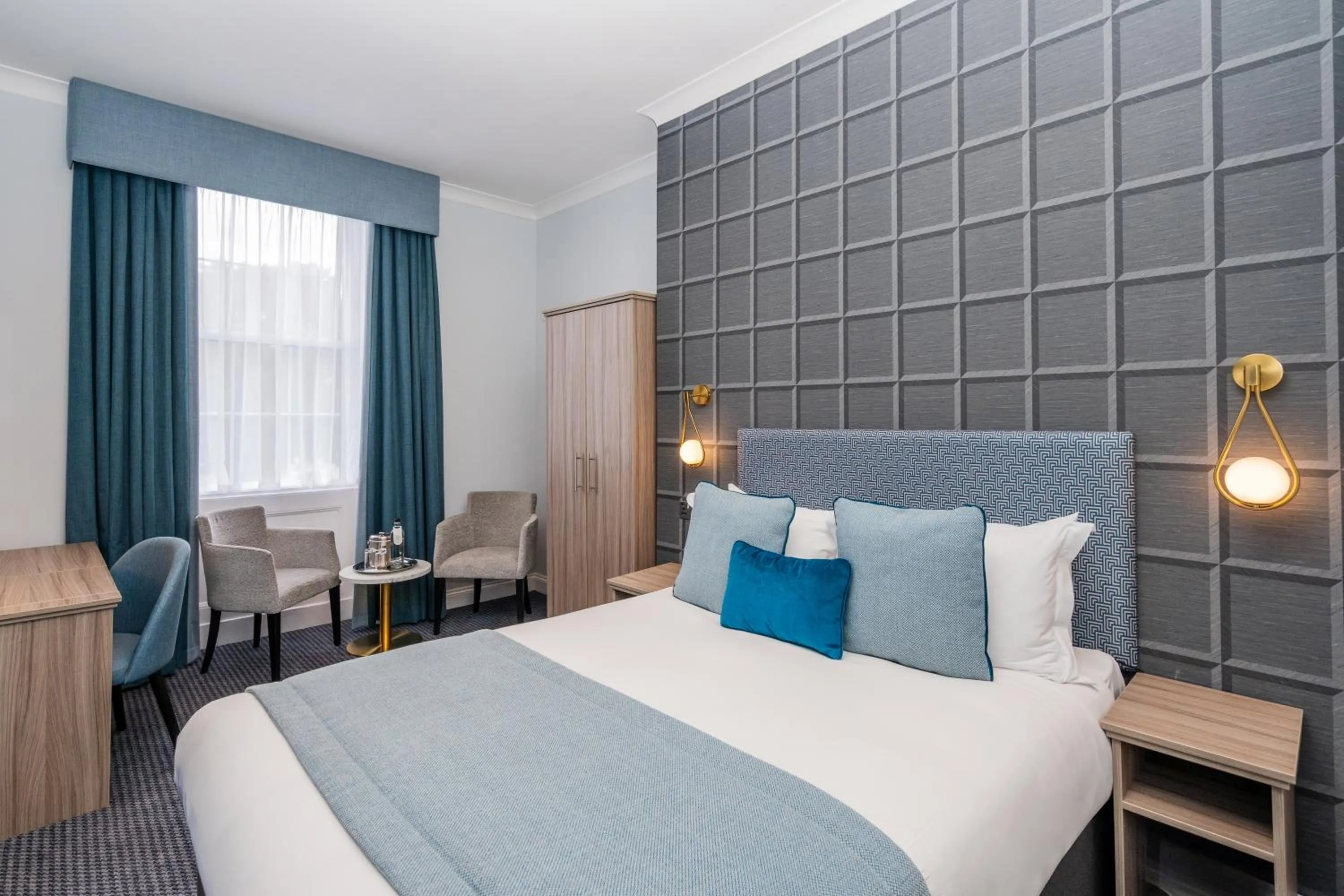 Bed in Bromley Court Hotel London