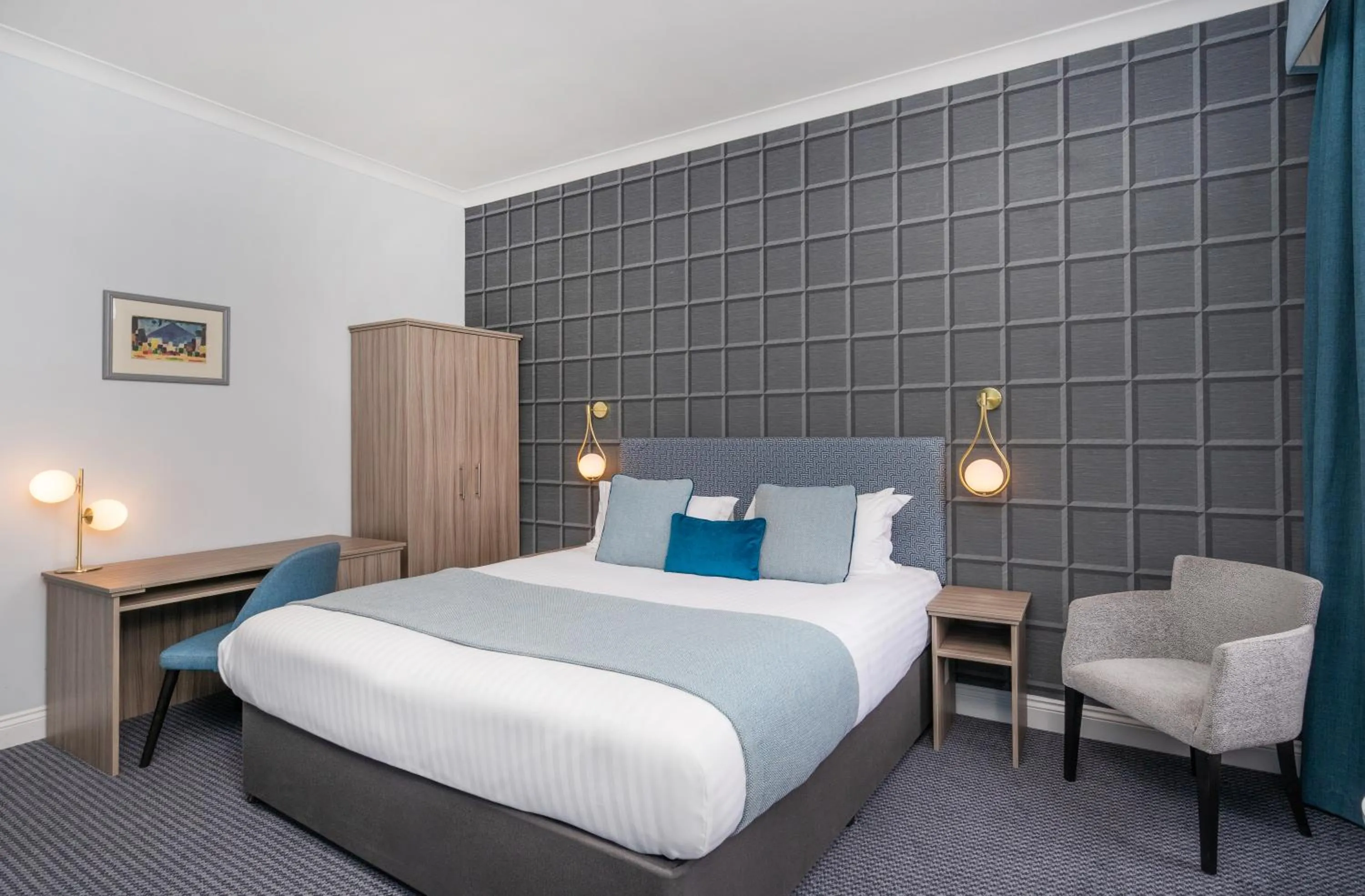 Bed in Bromley Court Hotel London