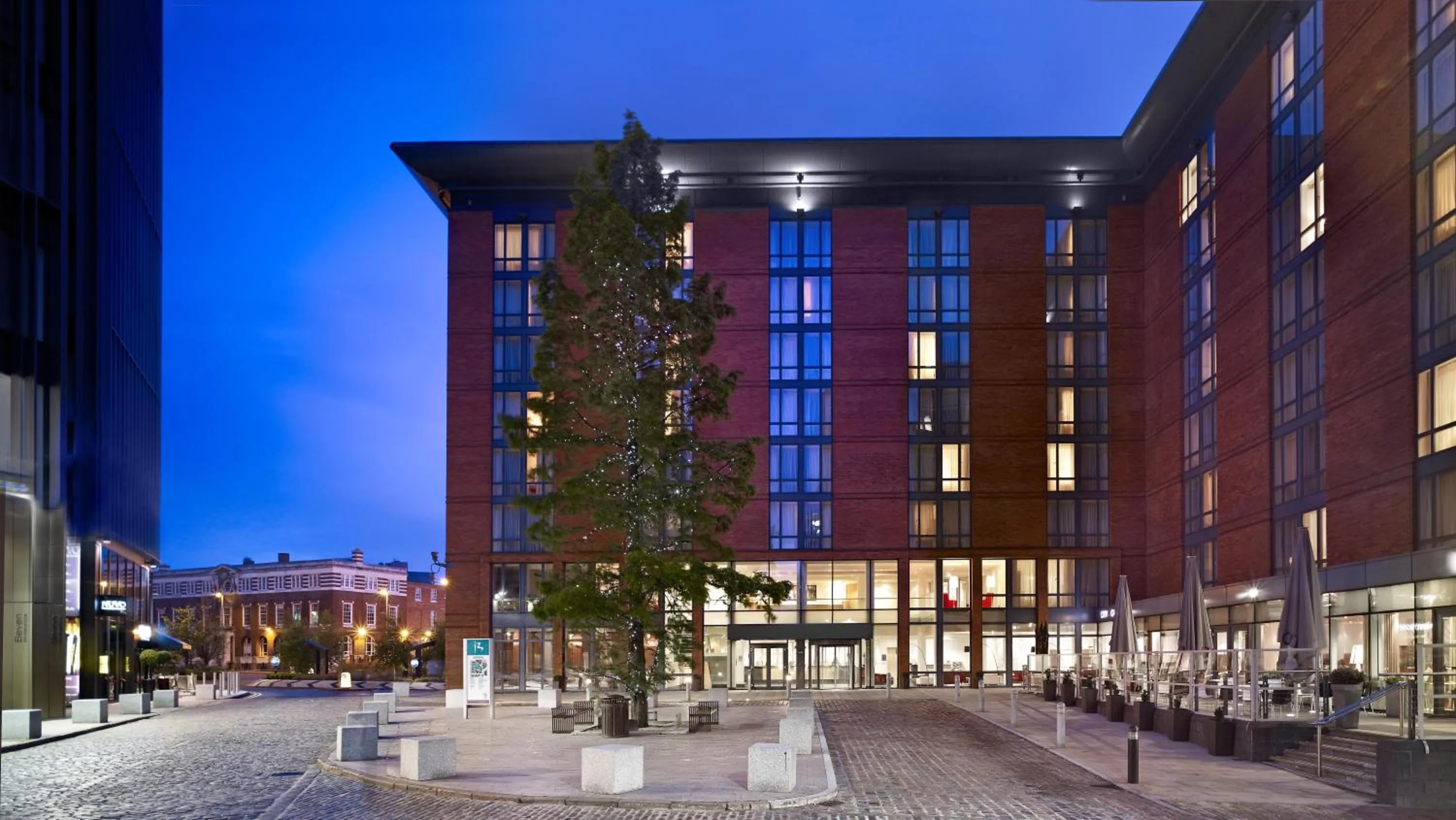 Property building in Hilton Garden Inn Birmingham Brindley Place