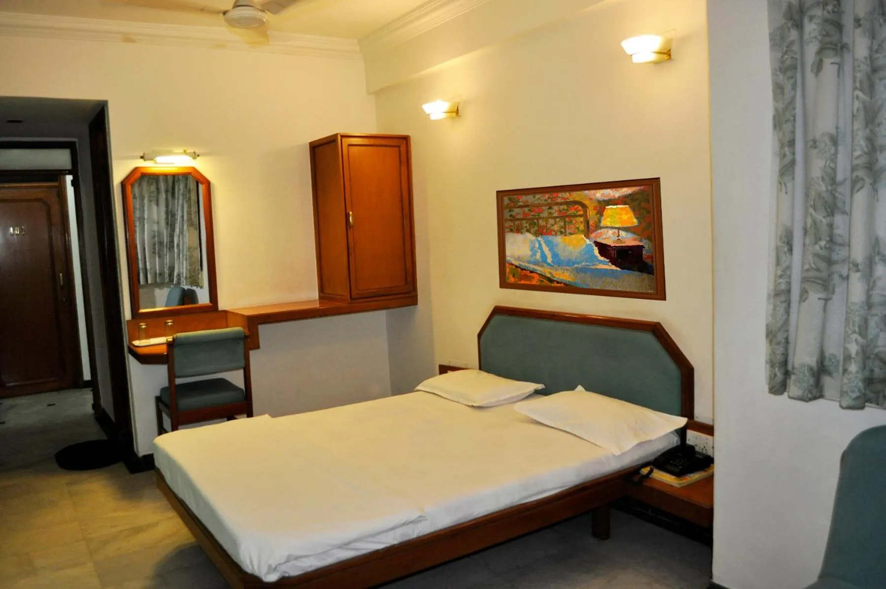 Other, Bed in Hotel GRG