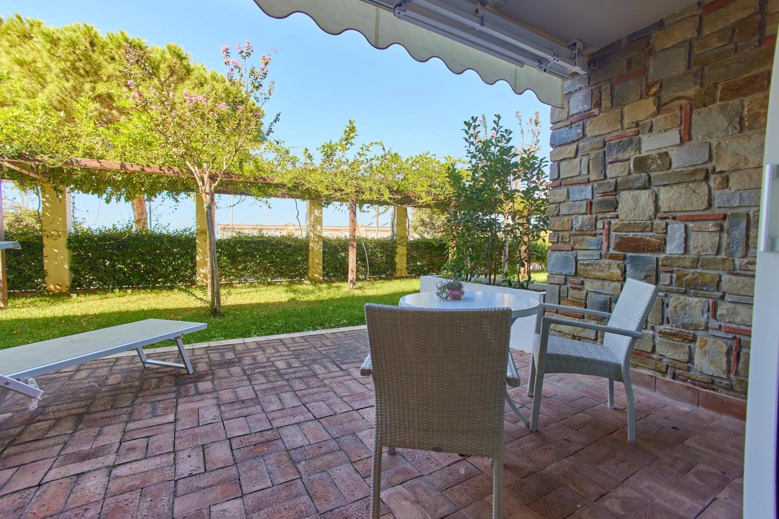 Photo of the whole room in Ancora Resort