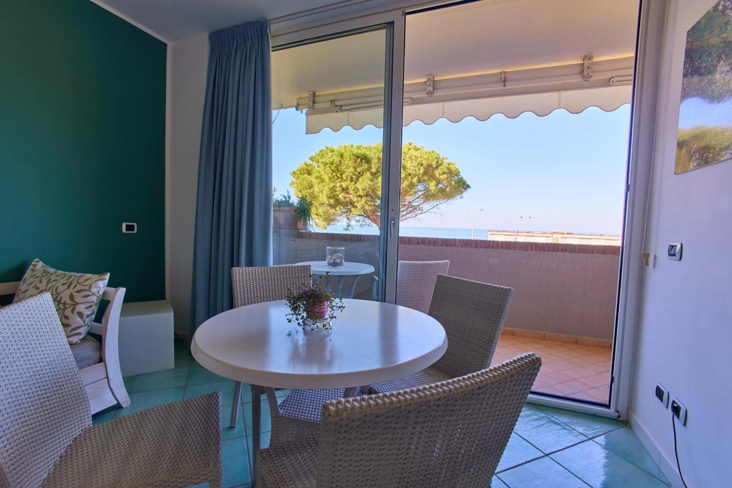 Photo of the whole room in Ancora Resort