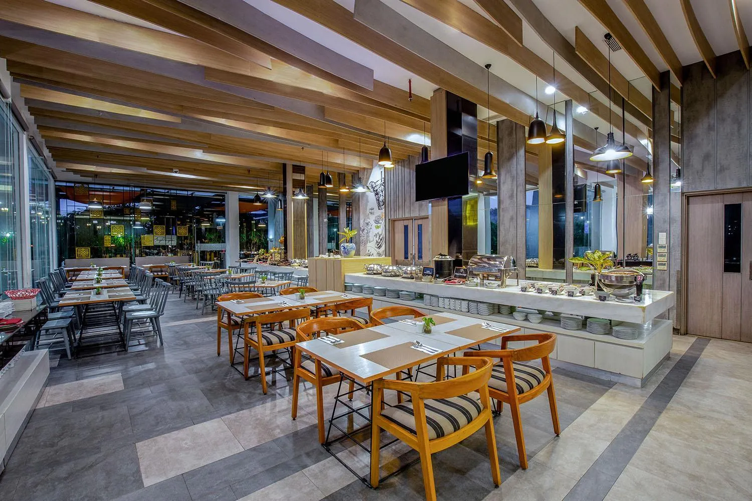 Restaurant/places to eat in THE 1O1 Palembang Rajawali