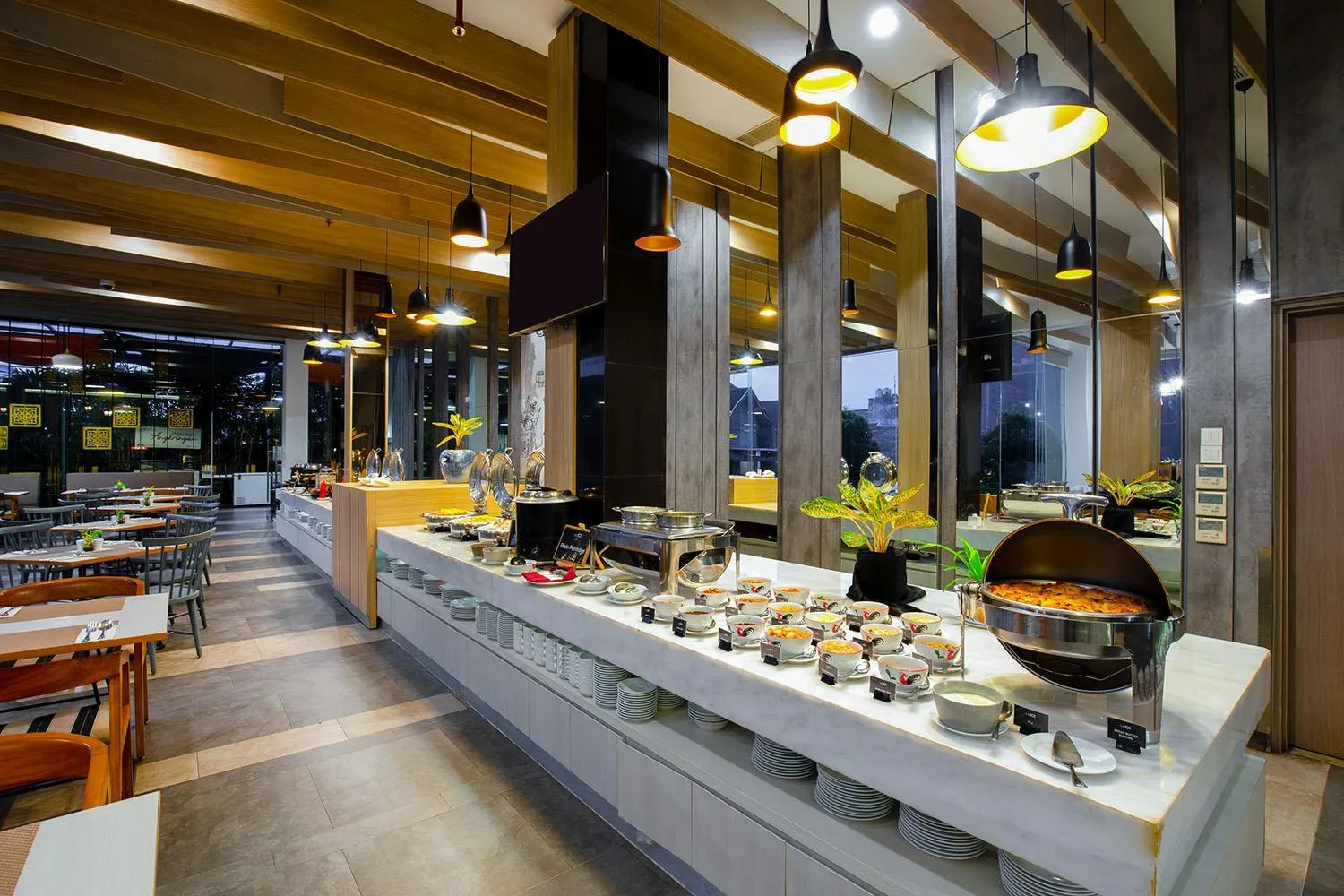 Restaurant/places to eat in THE 1O1 Palembang Rajawali