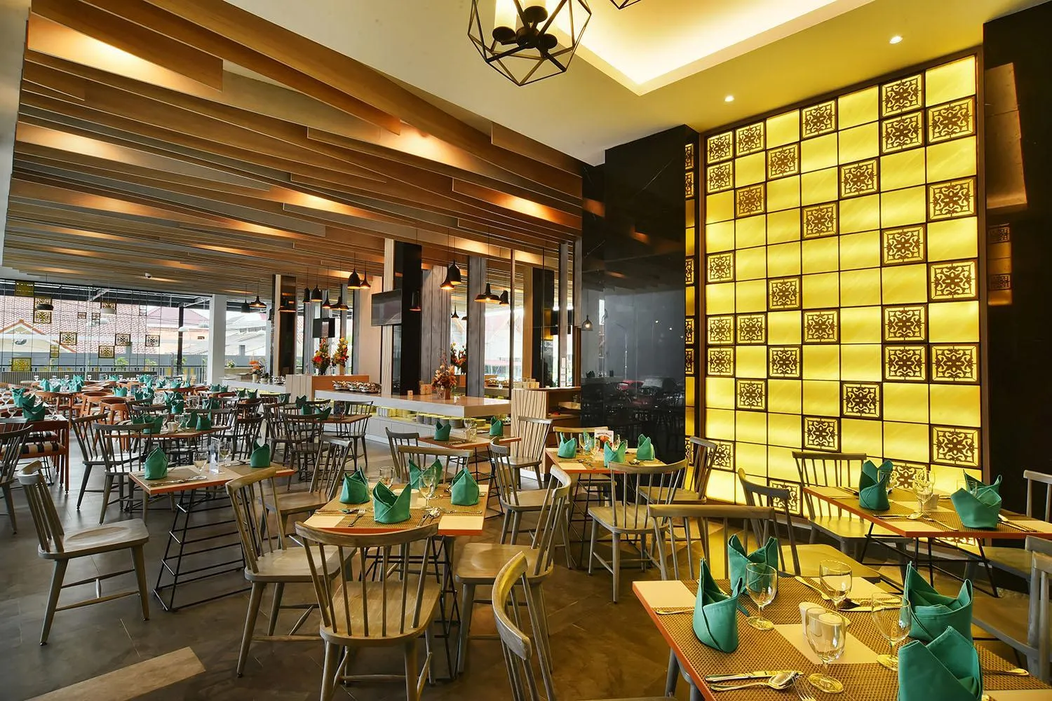 Restaurant/places to eat in THE 1O1 Palembang Rajawali