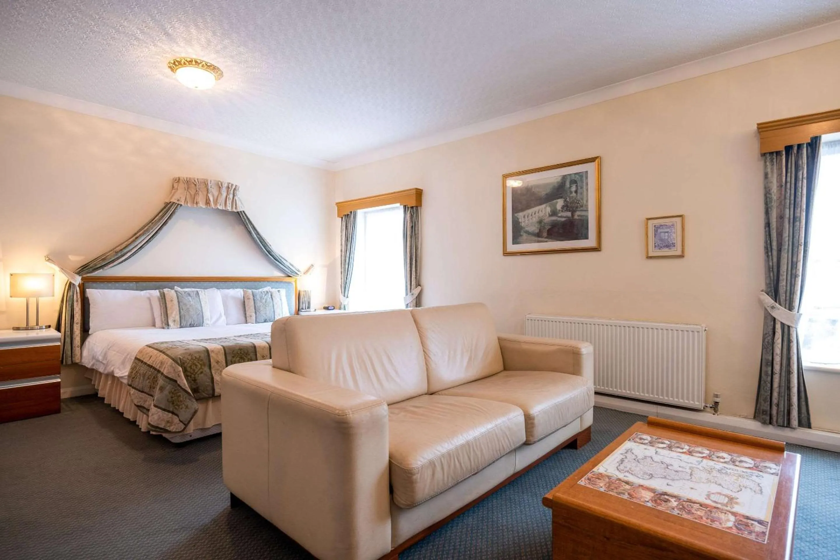 Photo of the whole room, Seating Area in Comfort Hotel Great Yarmouth