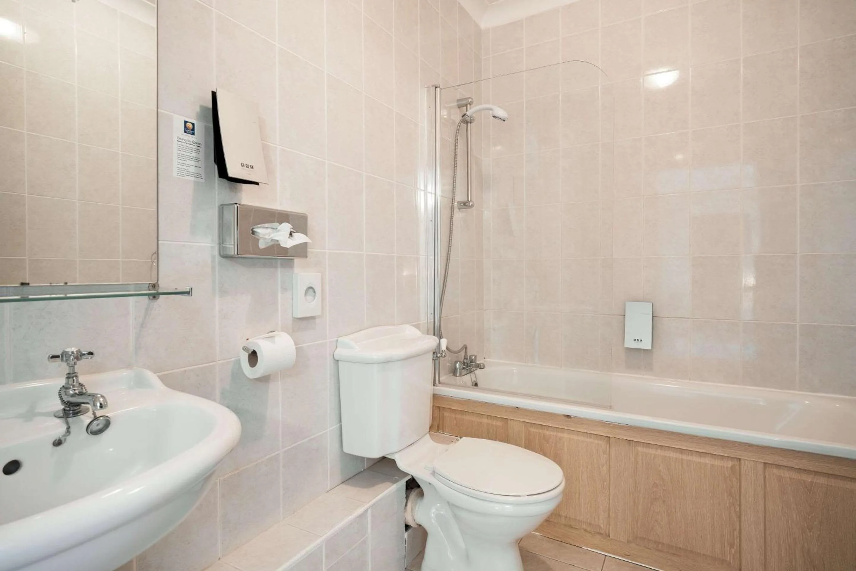 Bathroom in Comfort Hotel Great Yarmouth