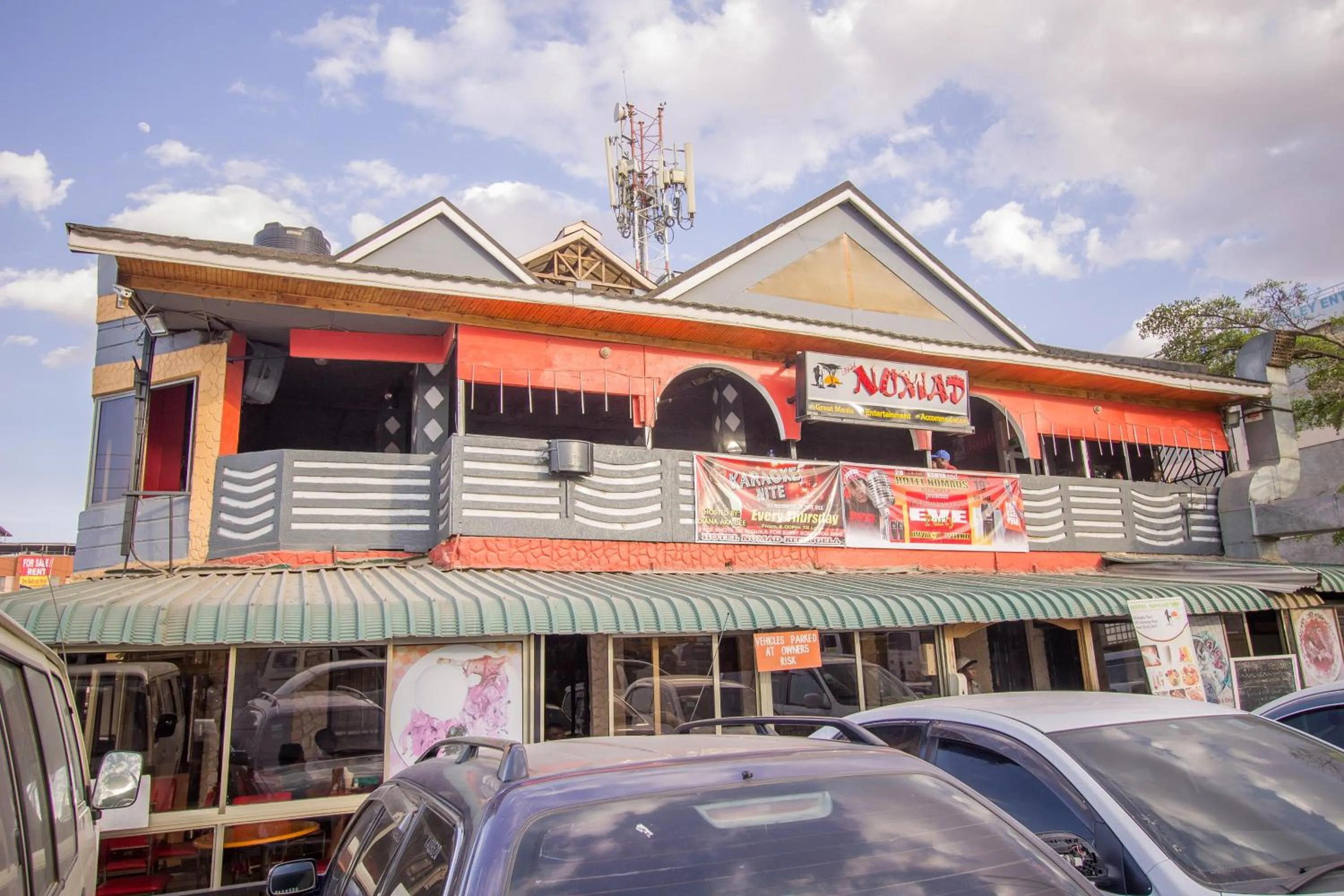 Facade/entrance in Hotel Nomad
