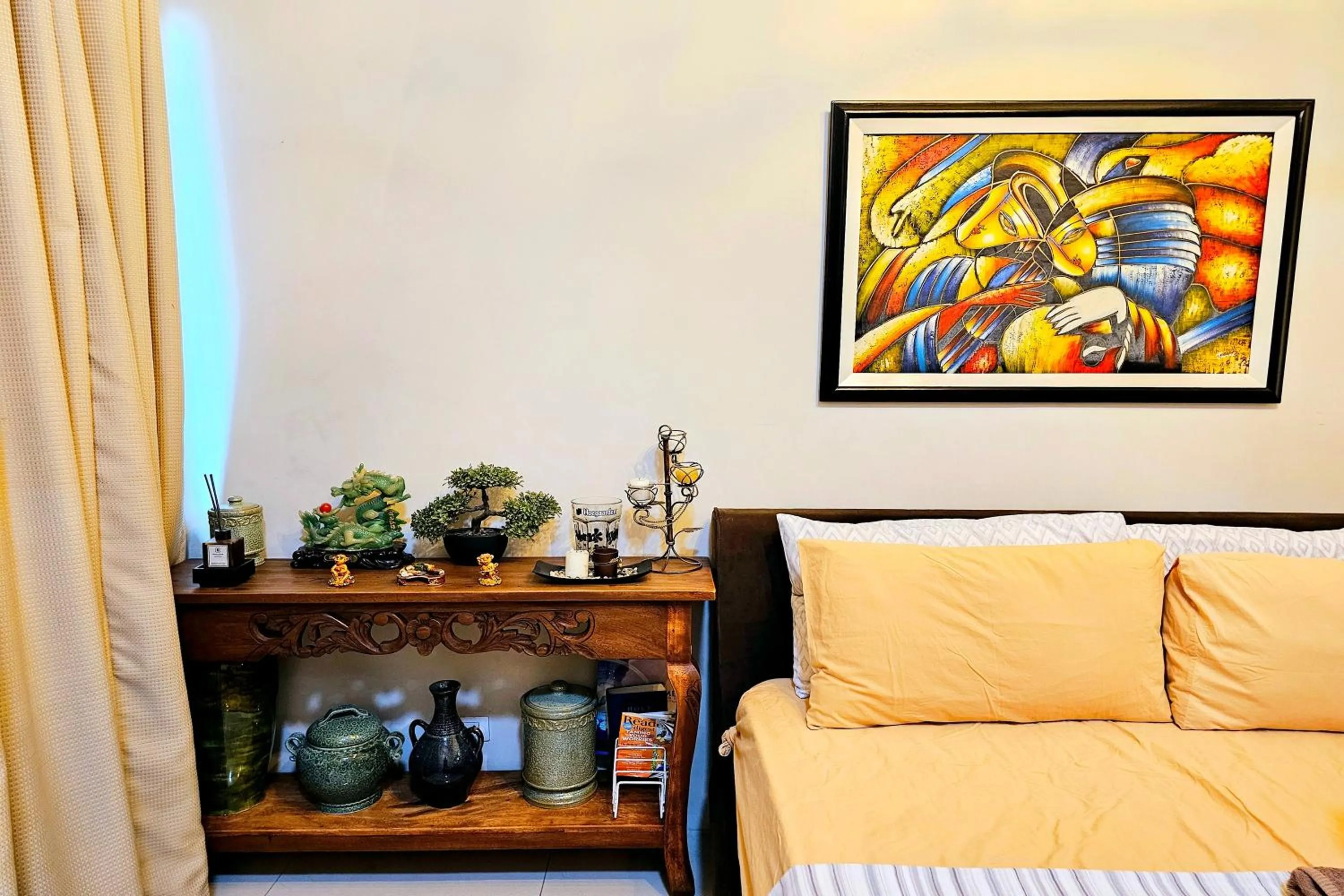 Bed in PRS at One Palm Tree Villa near T3 Airport