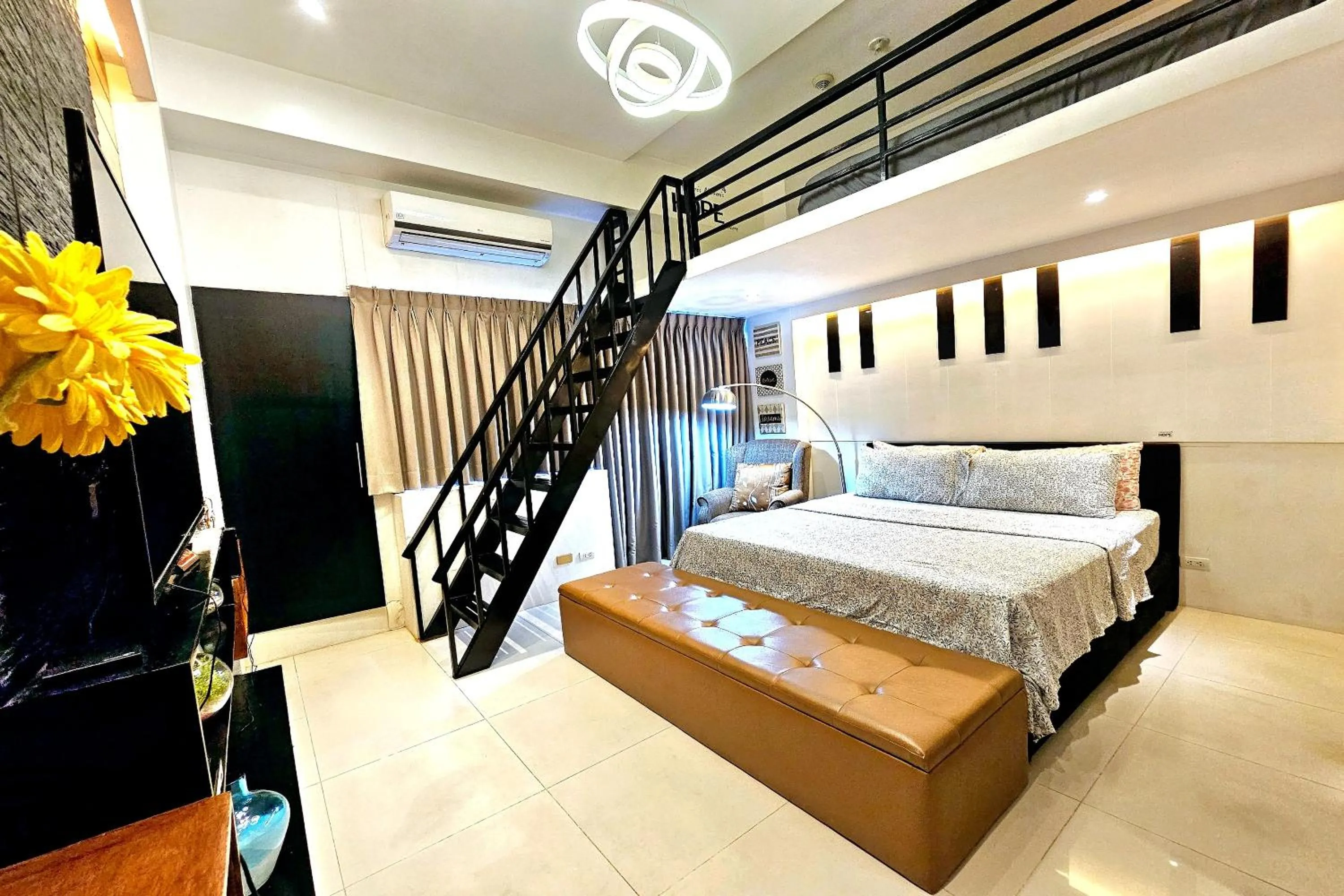 Bed in PRS at One Palm Tree Villa near T3 Airport