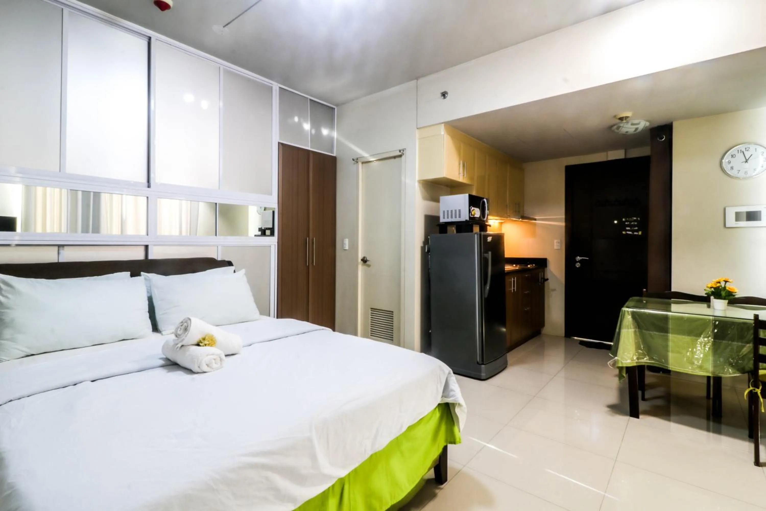 Bedroom, Bed in PRS at One Palm Tree Villa near T3 Airport