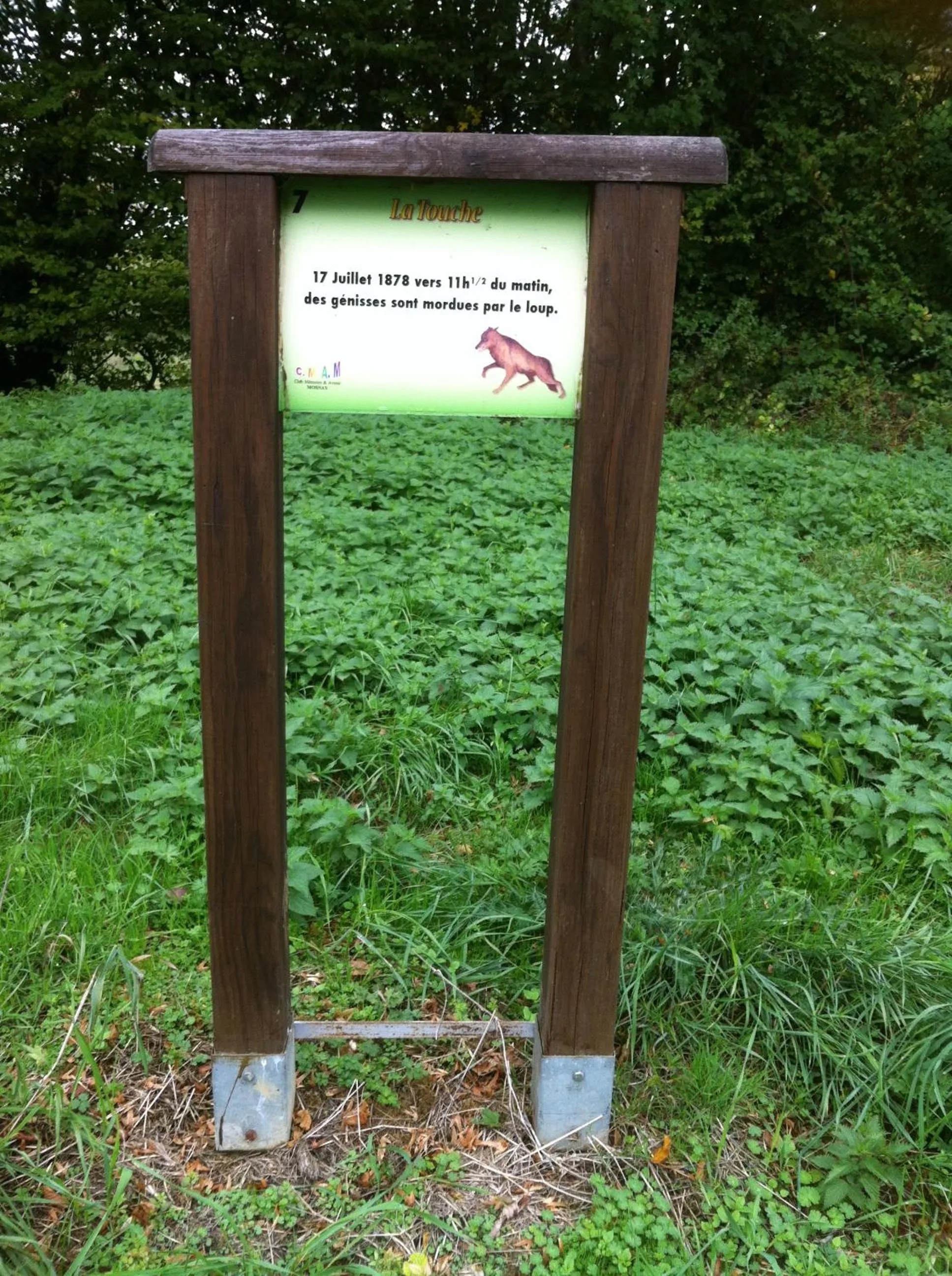 Hiking in Domaine de la Touche Mosnay