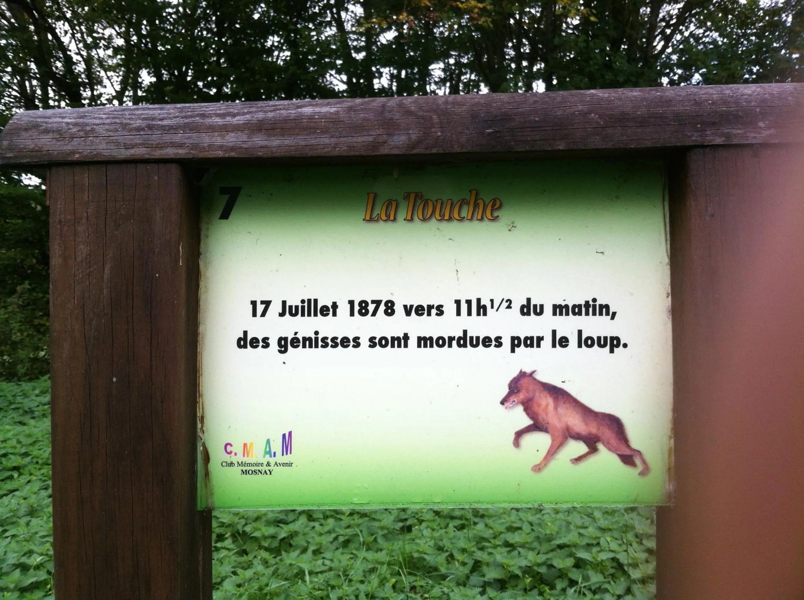 Hiking in Domaine de la Touche Mosnay