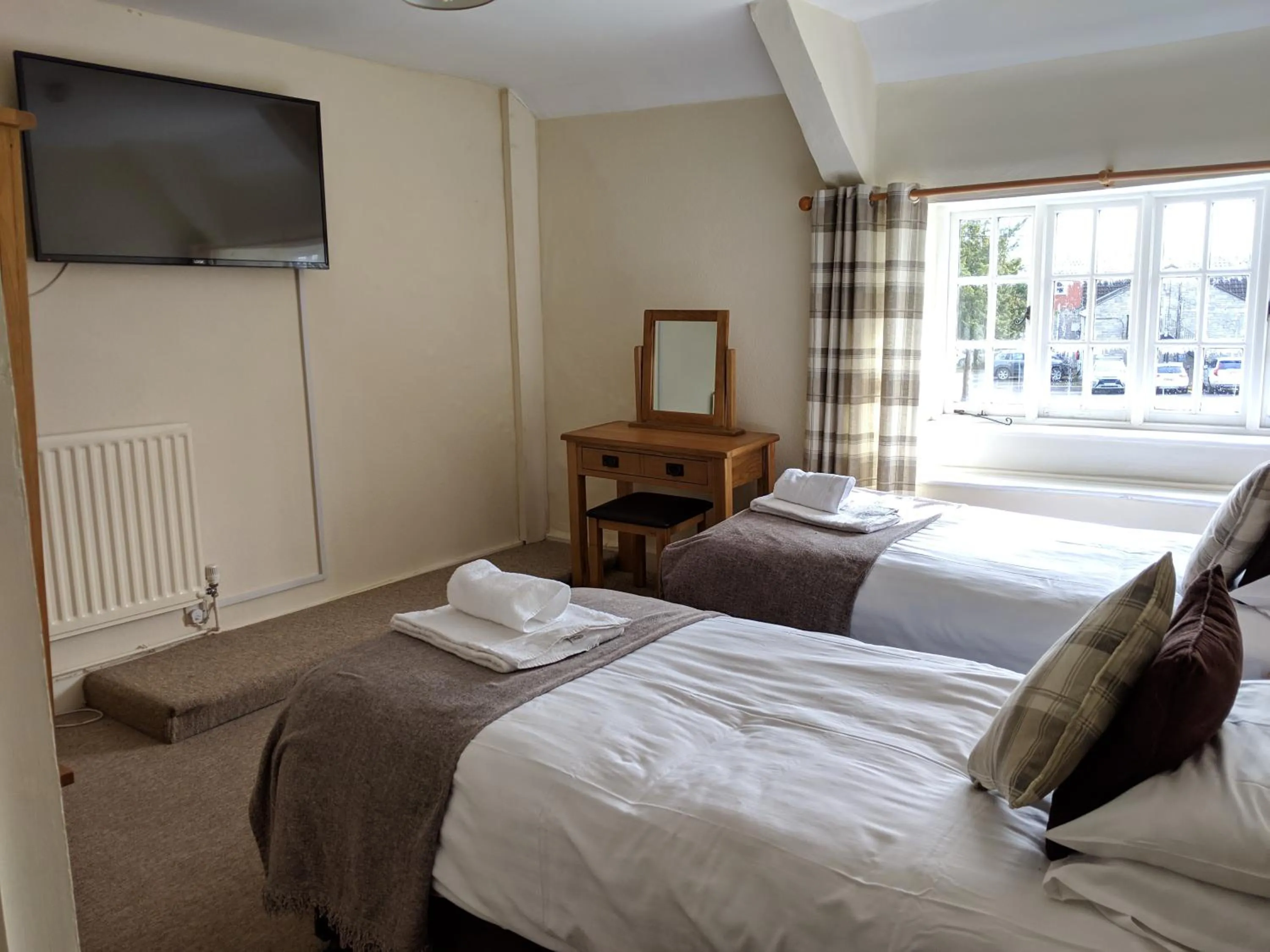 TV and multimedia, Bed in Sparkford Inn