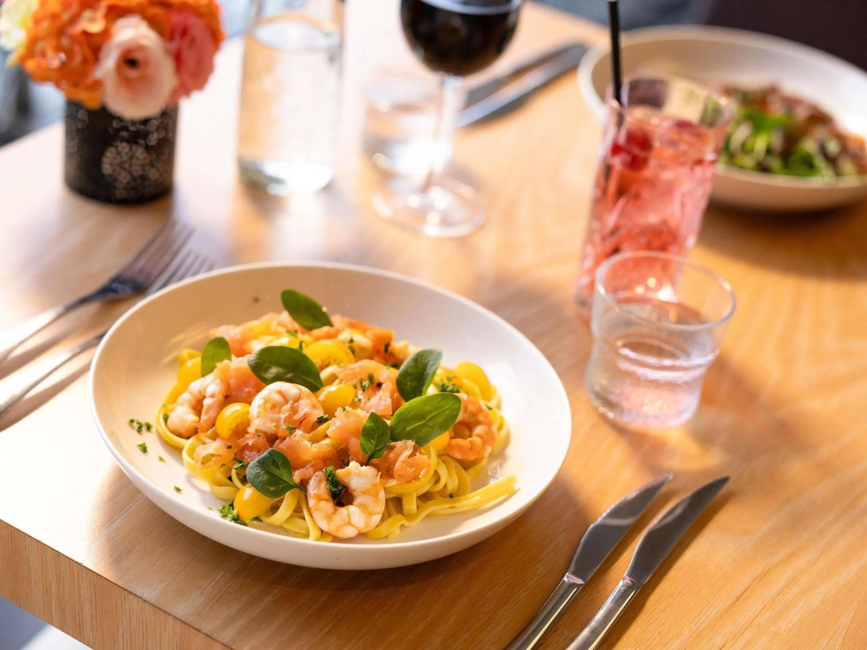 Restaurant/places to eat in Novotel Brussels Airport