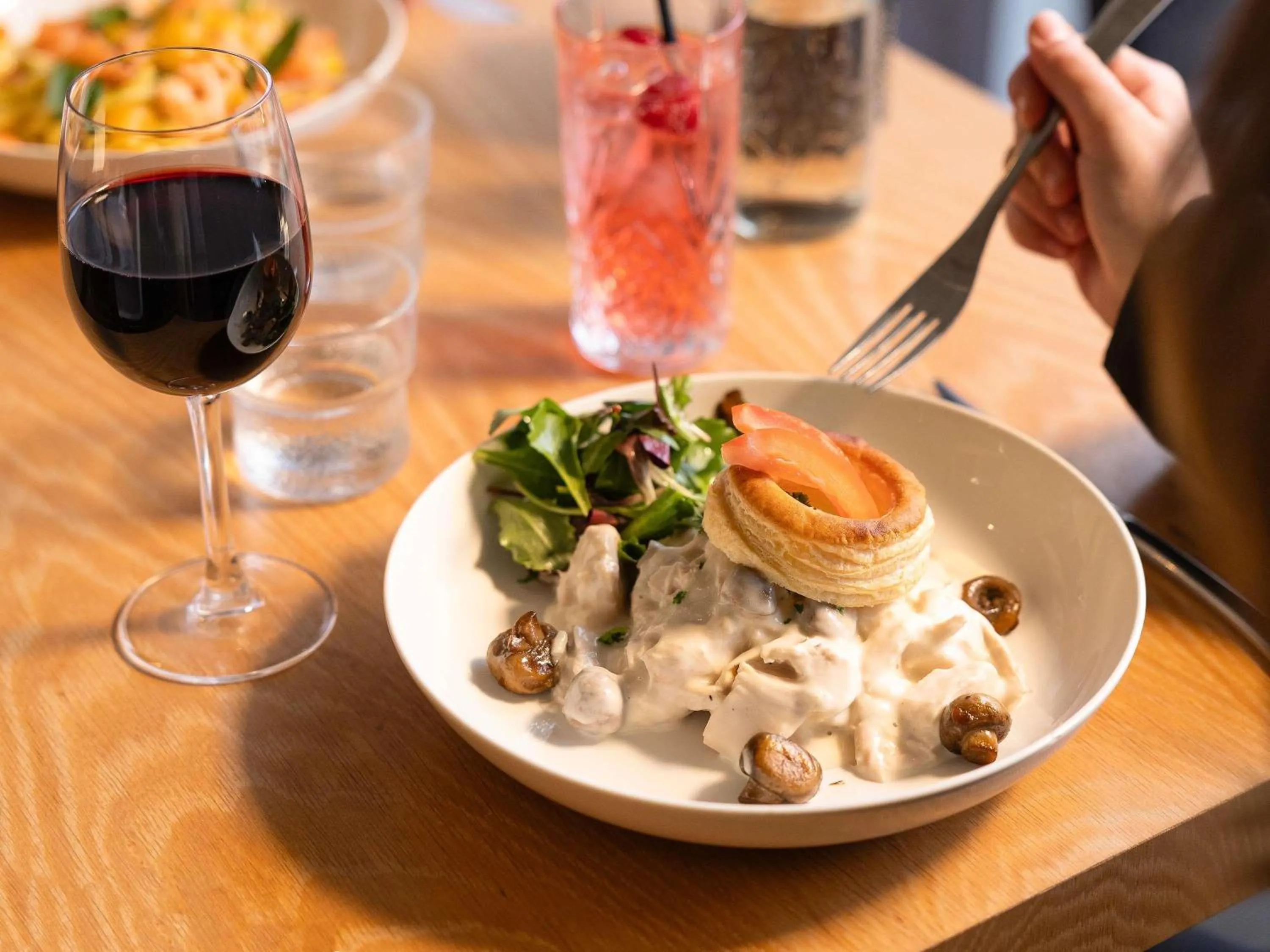 Restaurant/places to eat in Novotel Brussels Airport