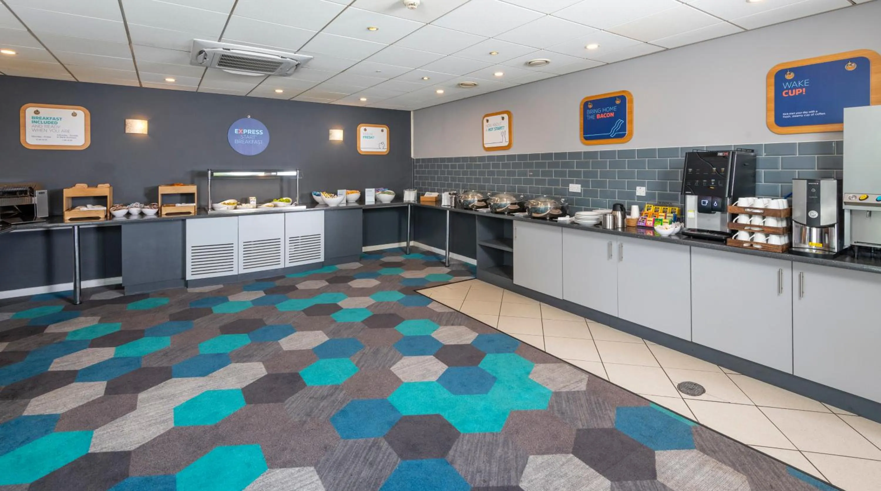 Breakfast in Holiday Inn Express Lichfield by IHG