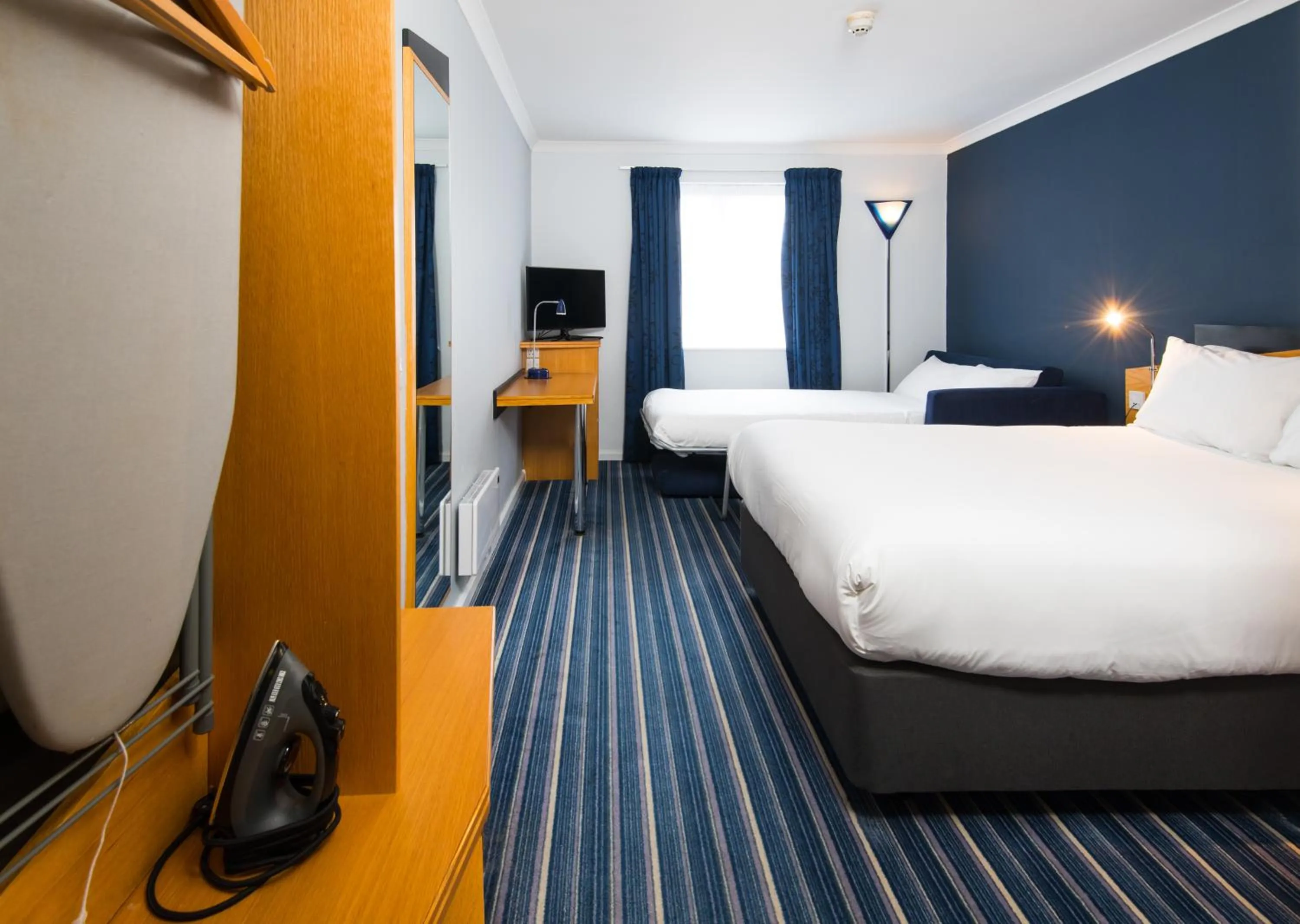 Bedroom, Bed in Holiday Inn Express Manchester East by IHG