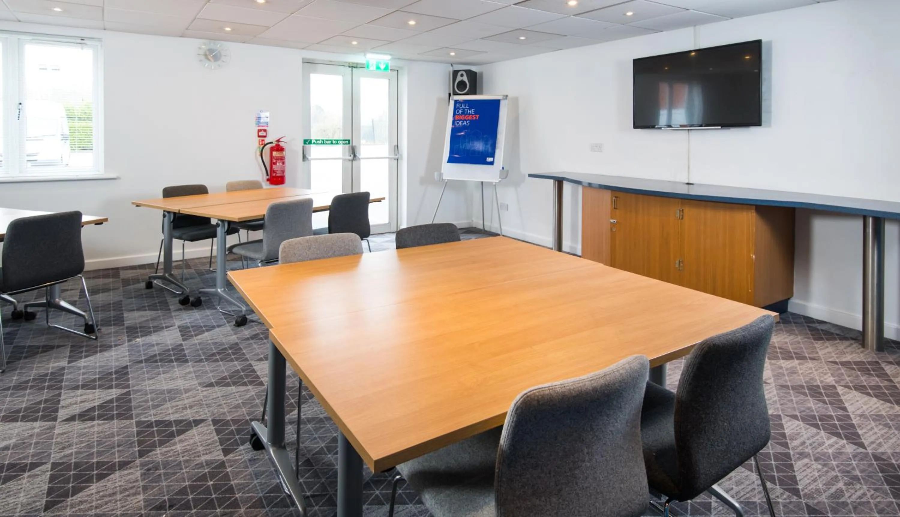 Meeting/conference room in Holiday Inn Express Manchester East by IHG