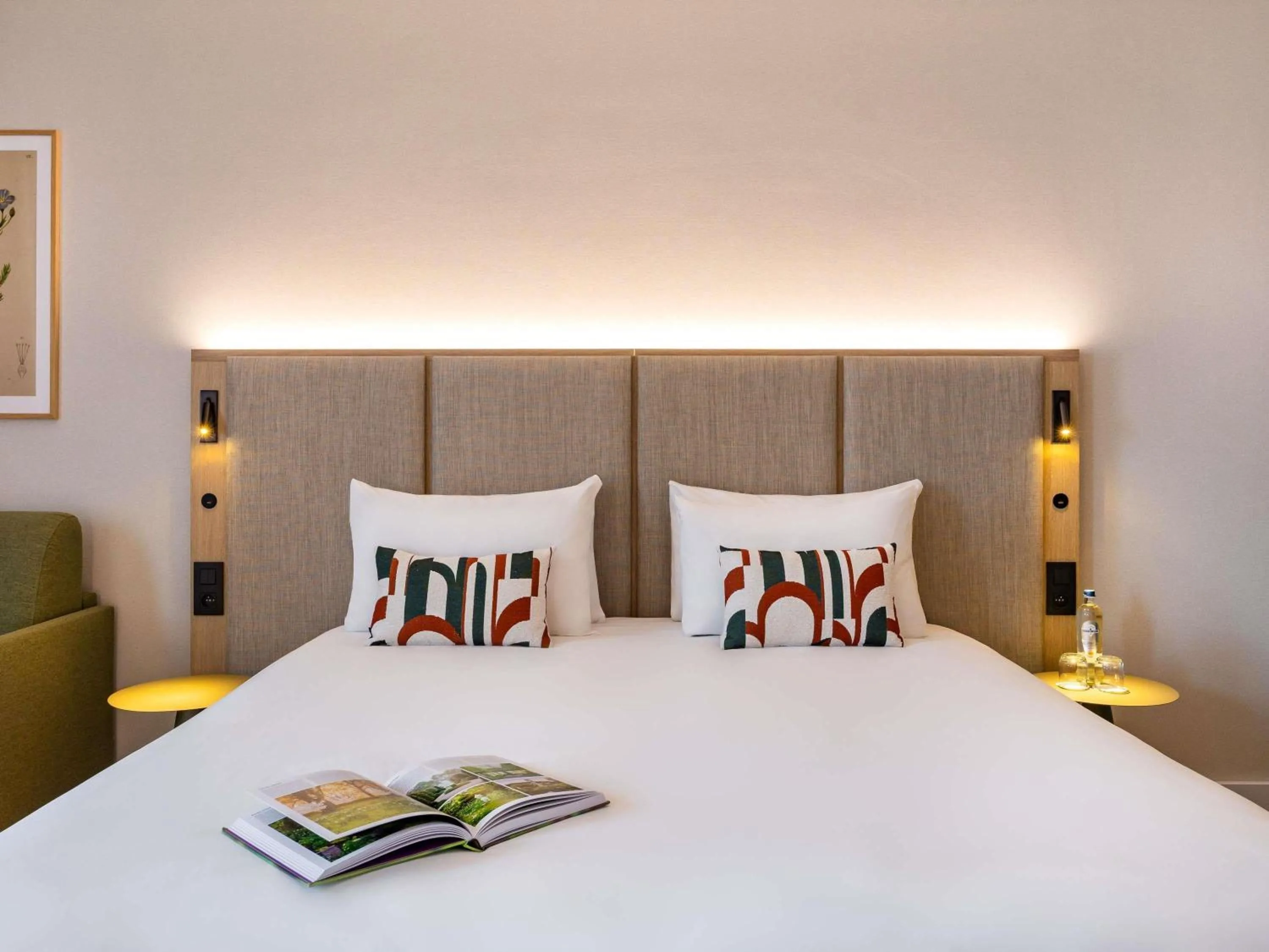 Bedroom, Bed in Mercure Liege City Centre