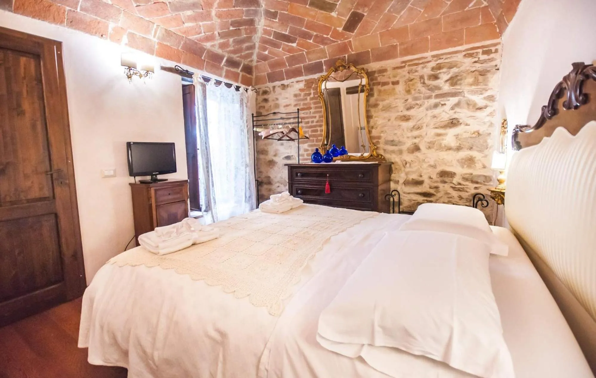 Photo of the whole room, Bed in B&B Antica Gabella