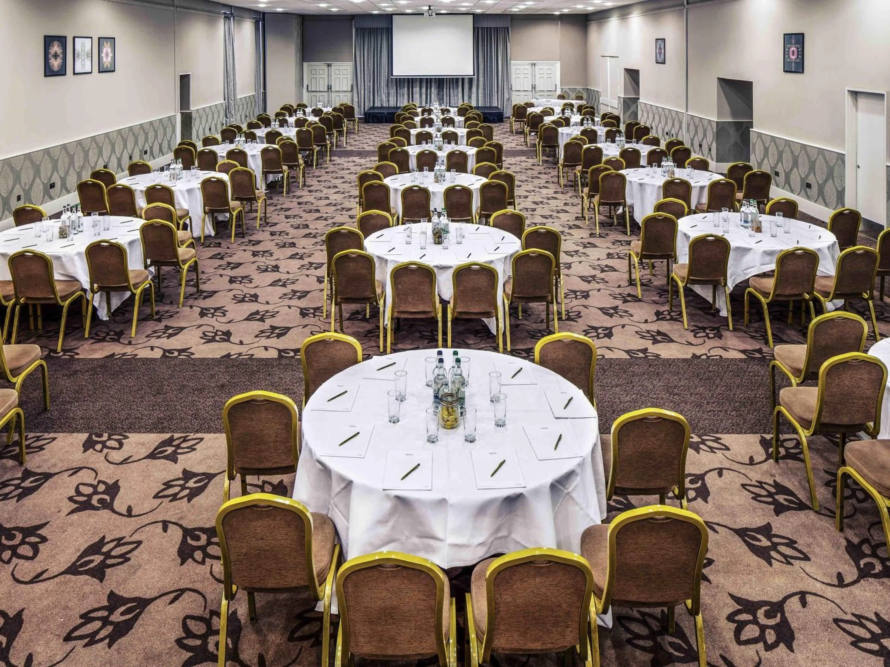Meeting/conference room in Mercure Maidstone Great Danes Hotel