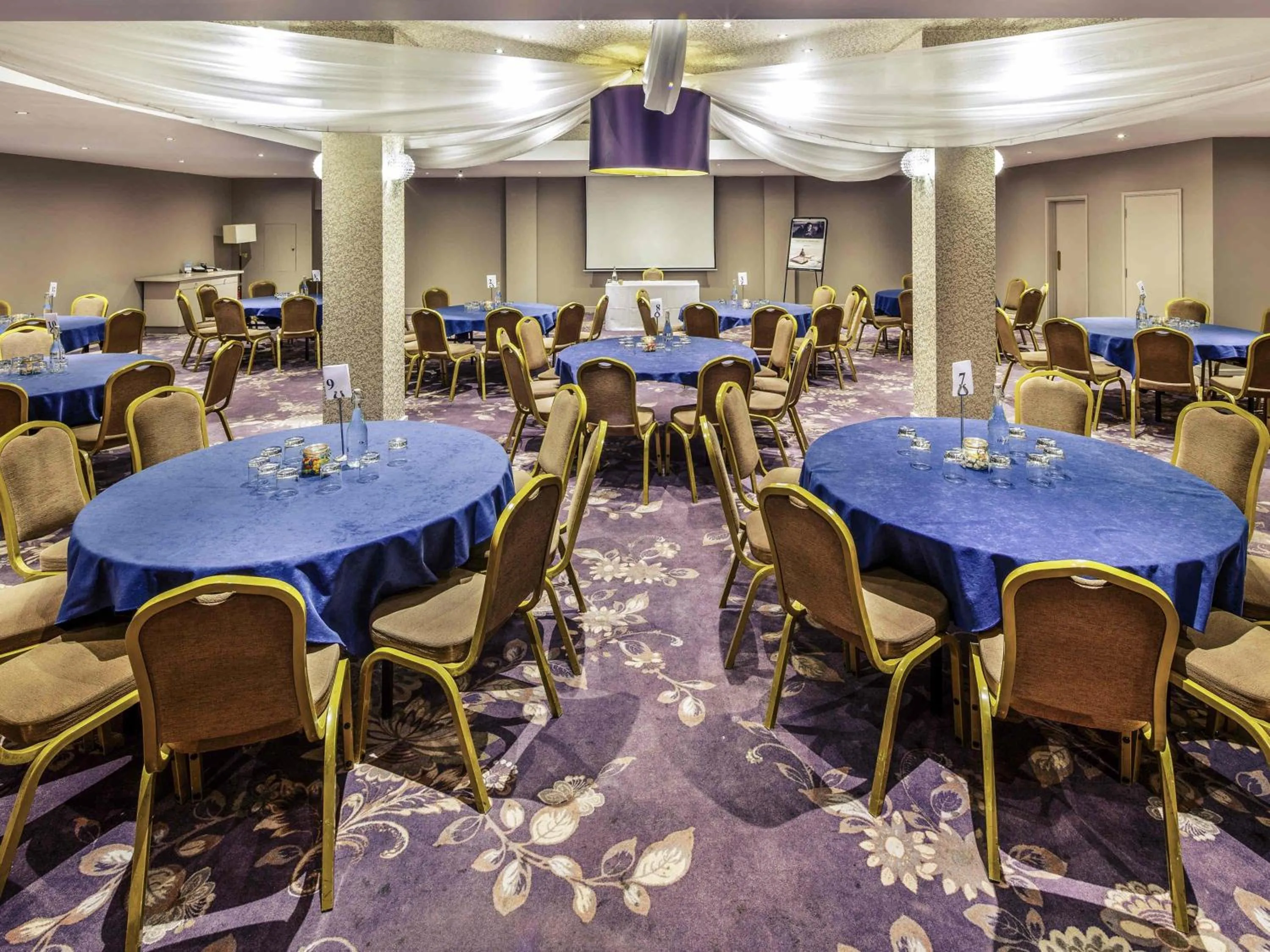 Meeting/conference room in Mercure Maidstone Great Danes Hotel