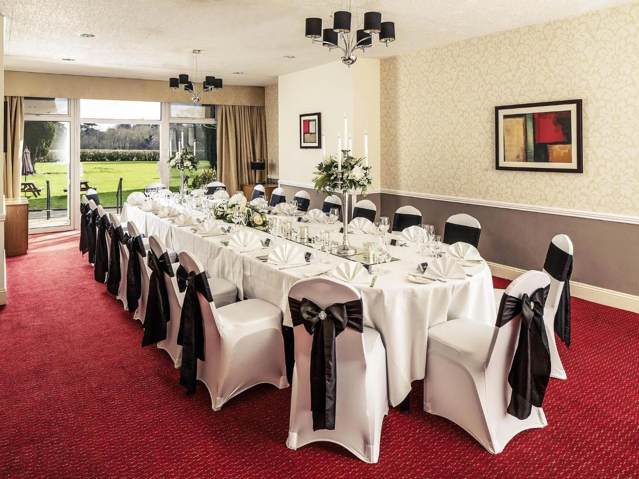 wedding in Mercure Maidstone Great Danes Hotel