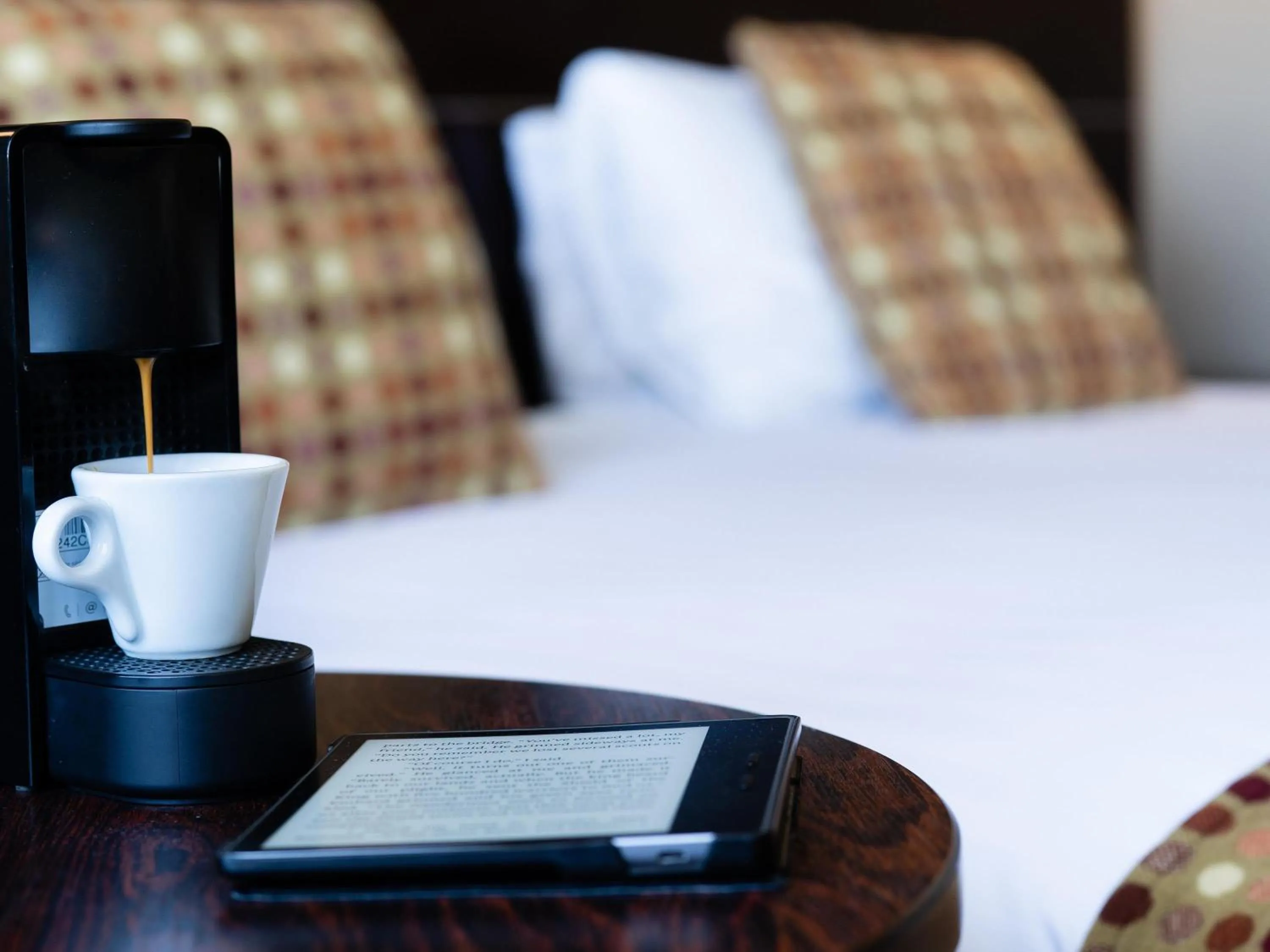 Bedroom, Bed in Mercure Maidstone Great Danes Hotel